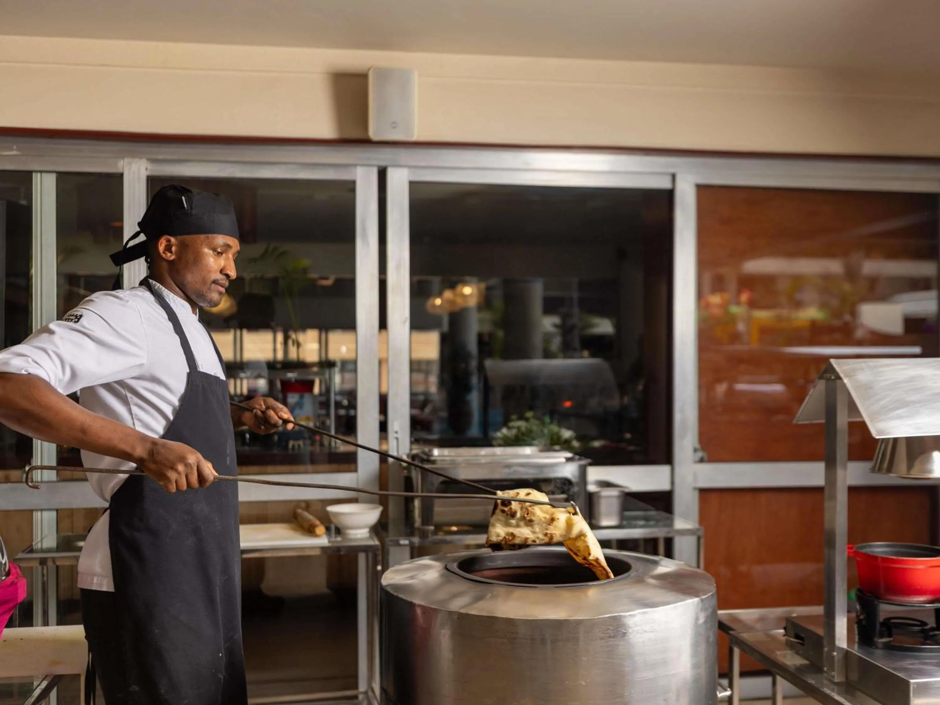 Restaurant/places to eat in Mövenpick Hotel & Residences Nairobi