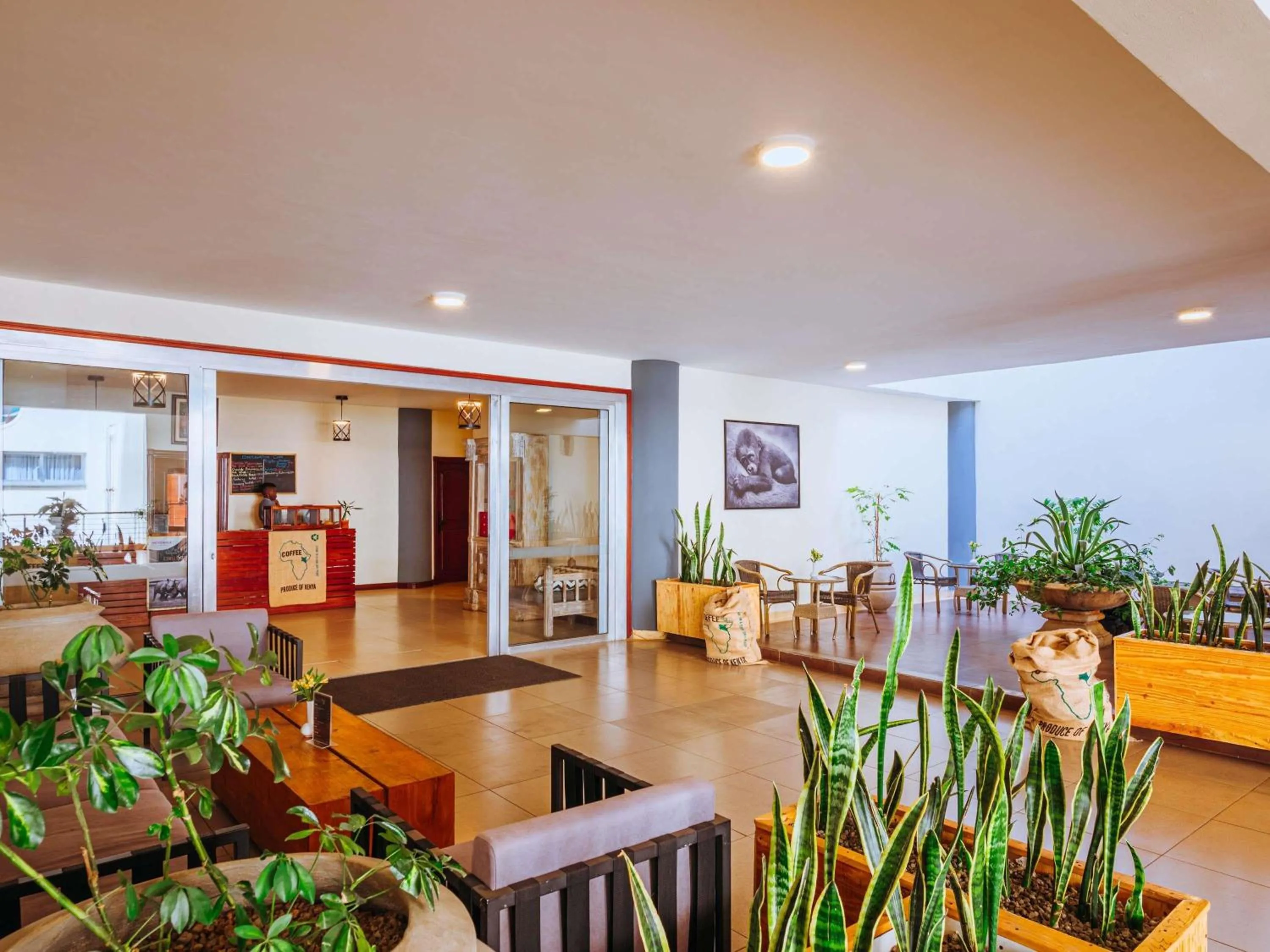 Restaurant/places to eat in Mövenpick Hotel & Residences Nairobi