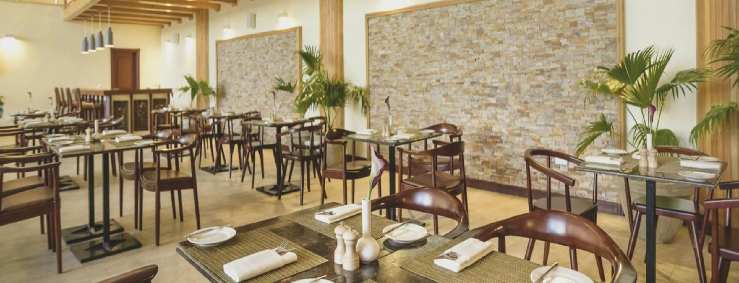 Restaurant/places to eat in Mövenpick Hotel & Residences Nairobi