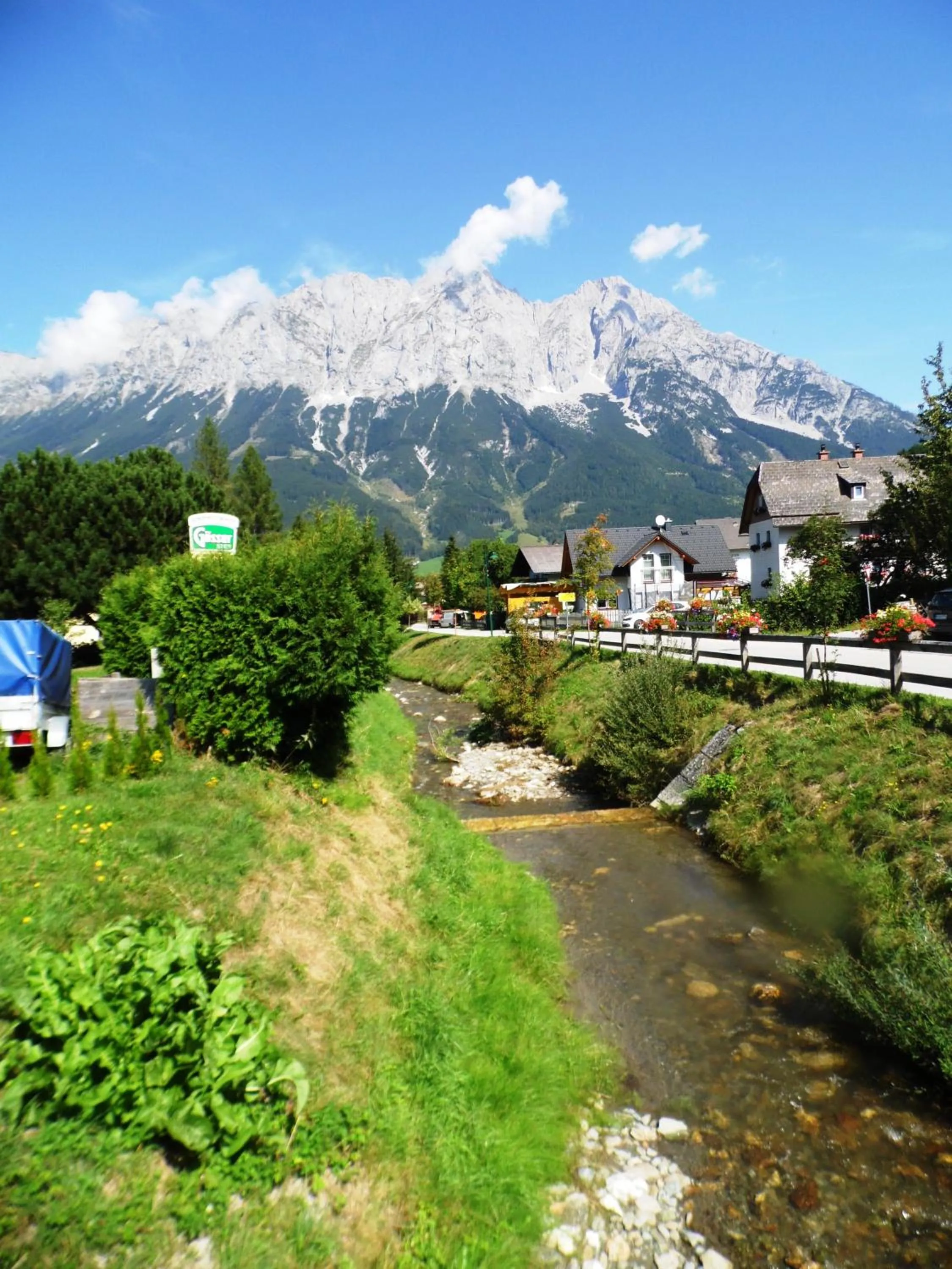 Area and facilities in Pension Tilly