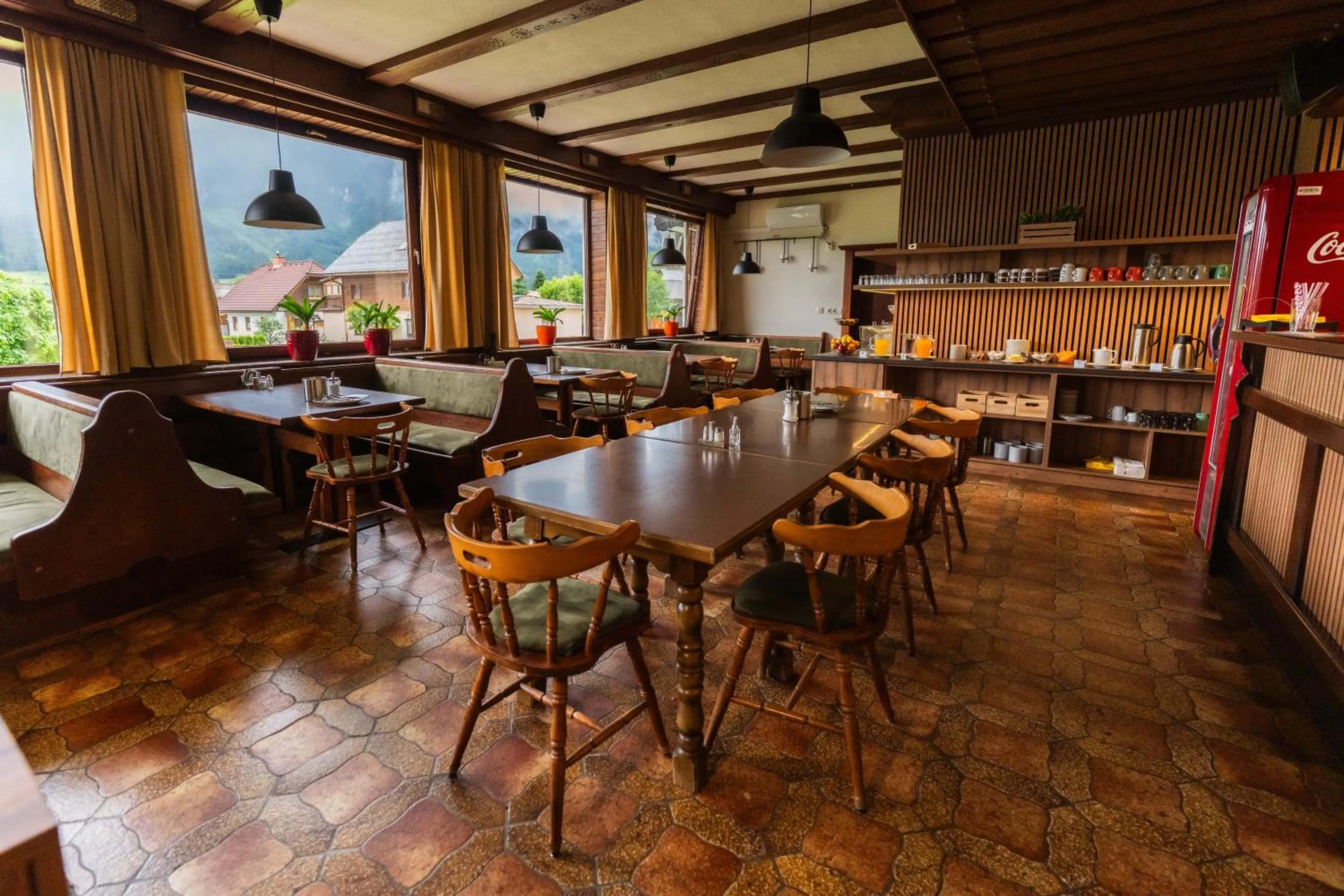 Restaurant/places to eat in Pension Tilly