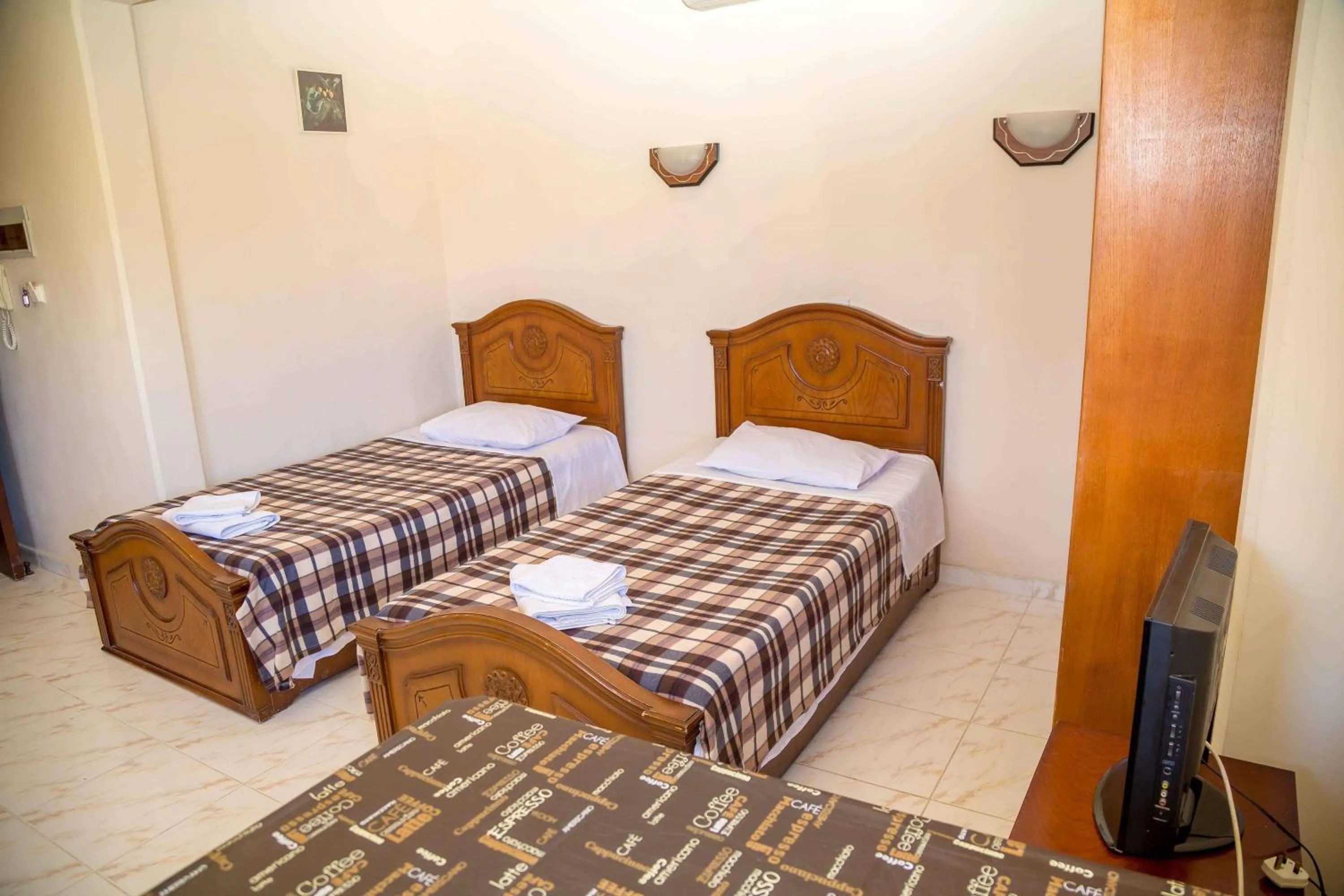 Bedroom, Bed in Chrysanthos Boutique Apartments