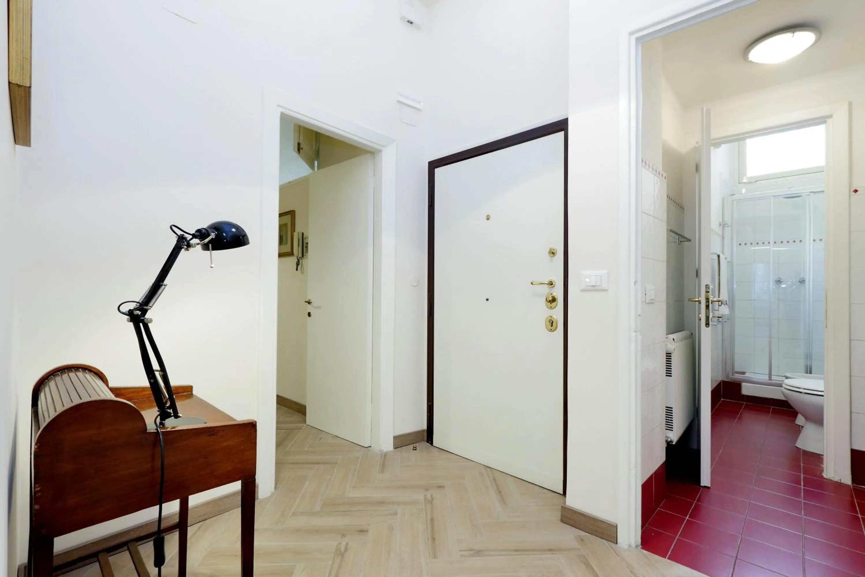 Facade/entrance in Sistina 2