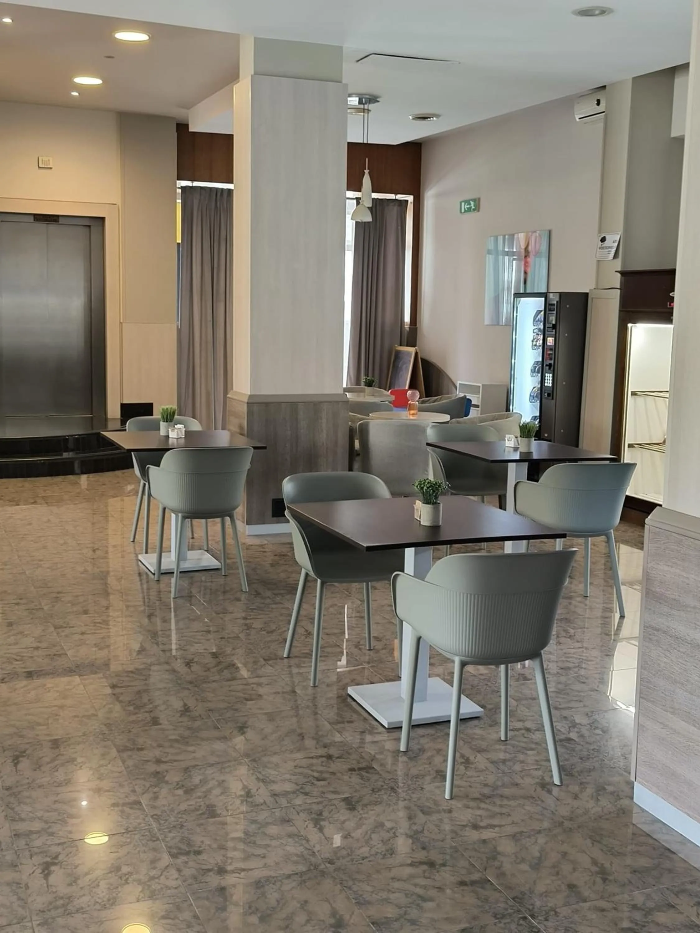 Lounge or bar in Hotel Baia Verde Gallipoli