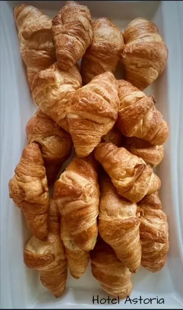 Breakfast in Hotel Astoria