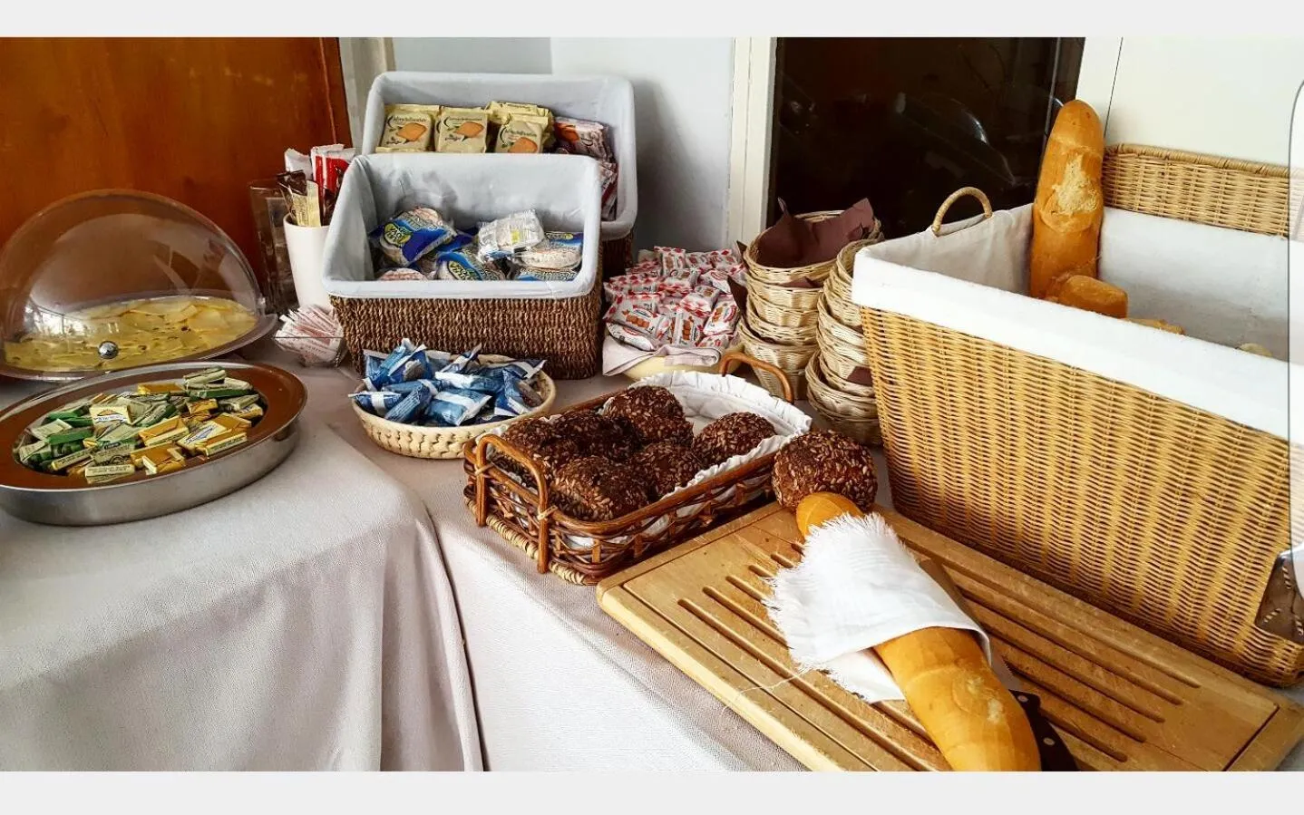 Food and drinks in Hotel Astoria