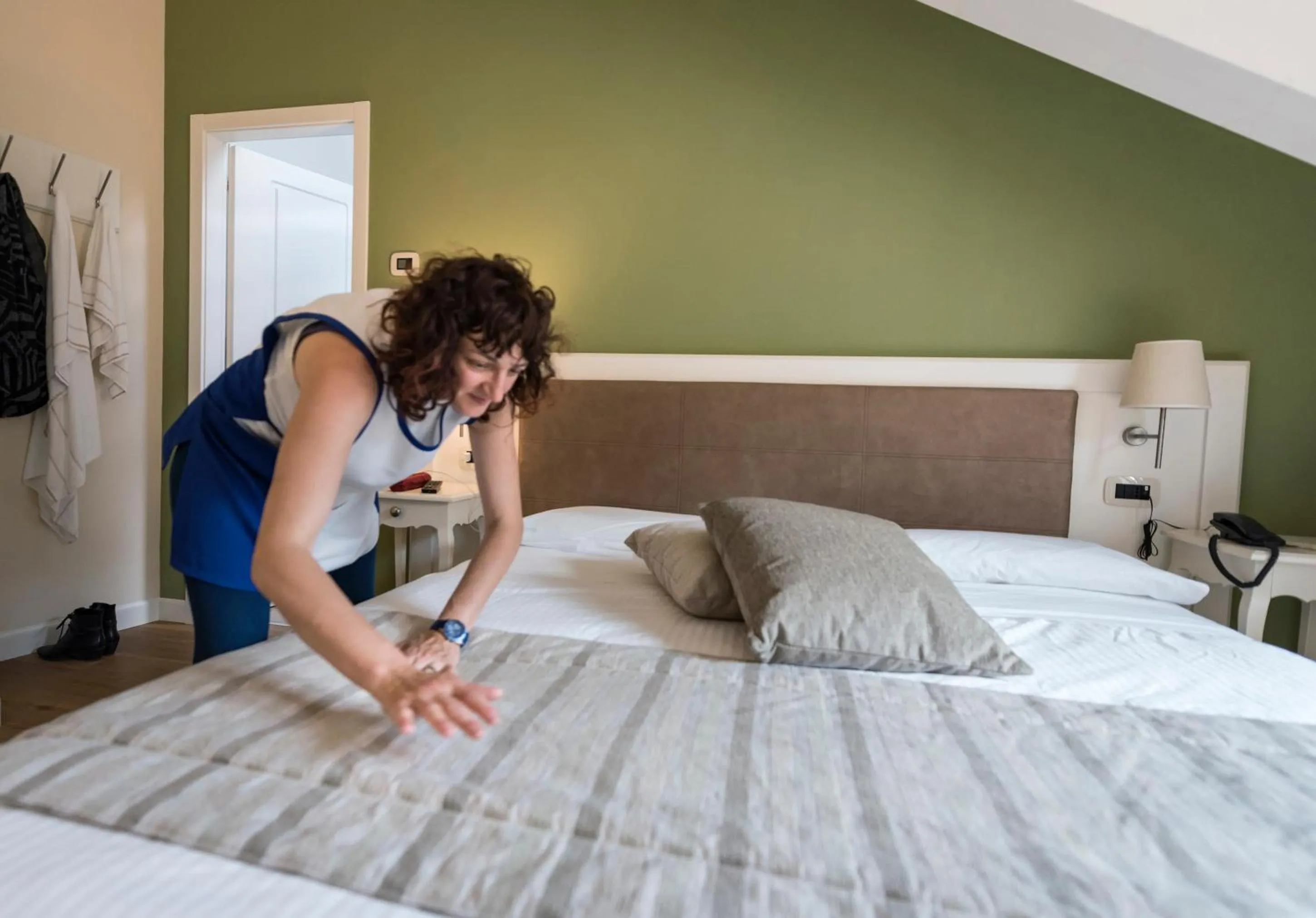 Staff, Bed in Hotel Garni Corona