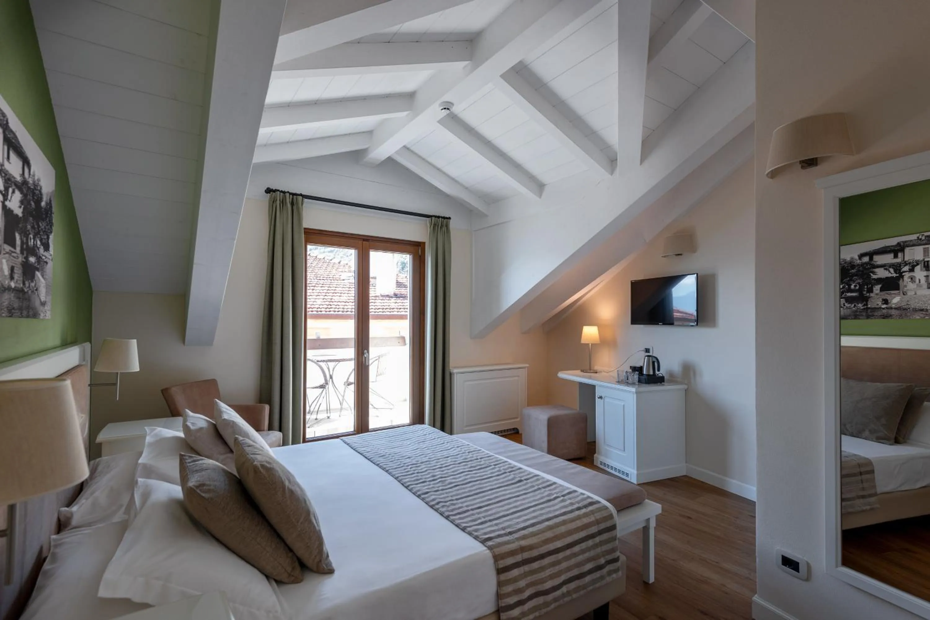 Bed in Hotel Garni Corona