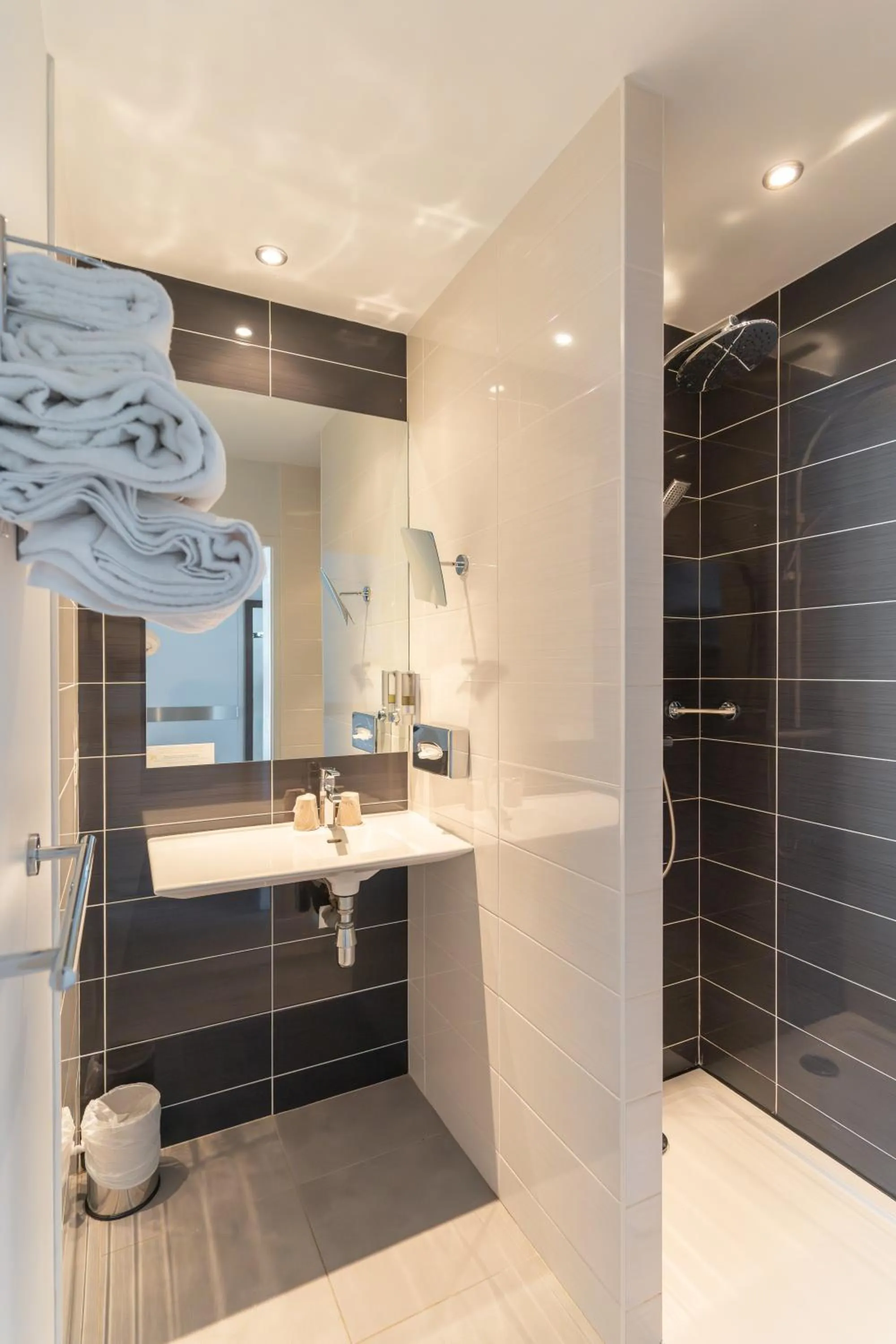 Bathroom in Best Western Hôtel Garden and Spa