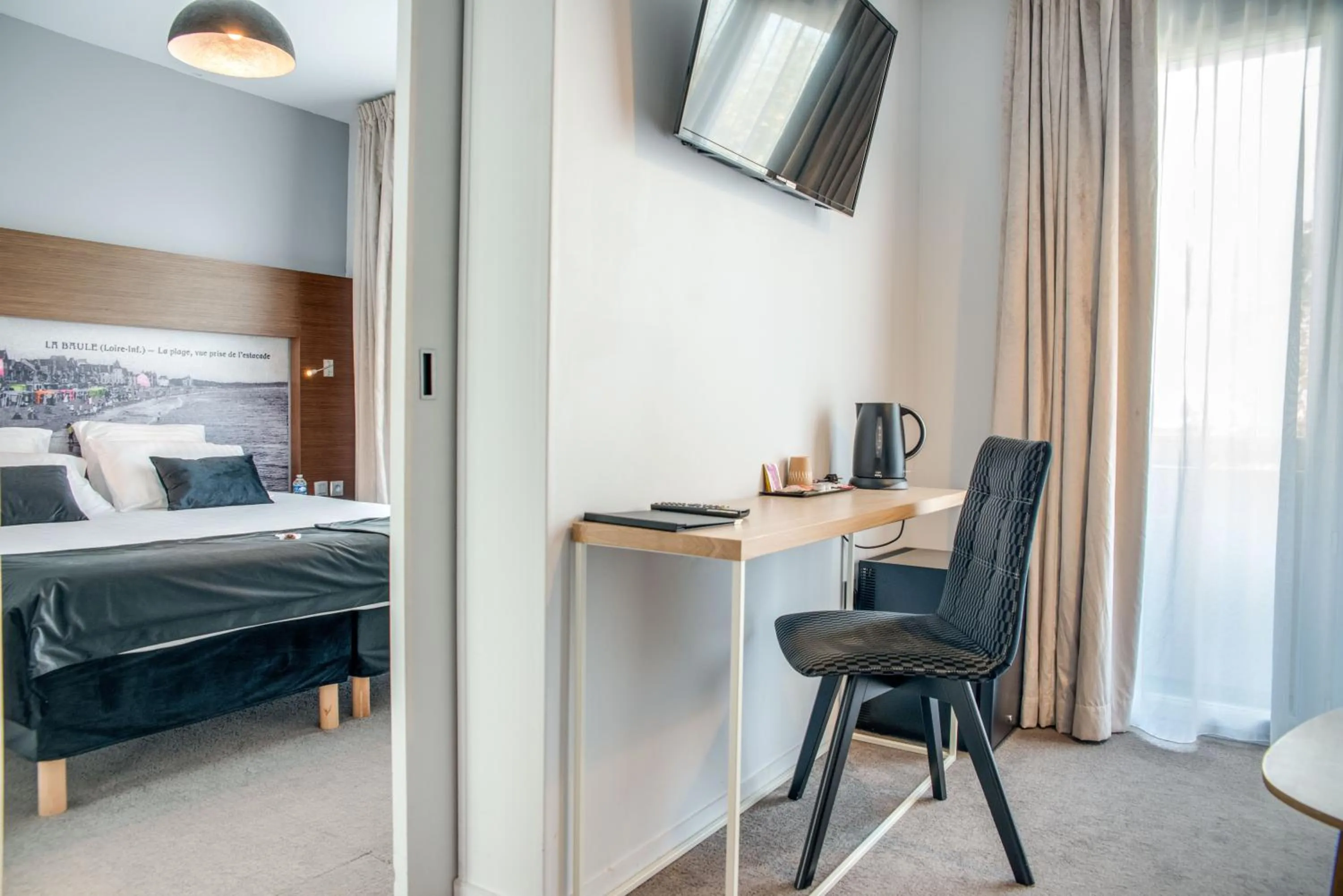 Photo of the whole room, Bed in Best Western Hôtel Garden and Spa