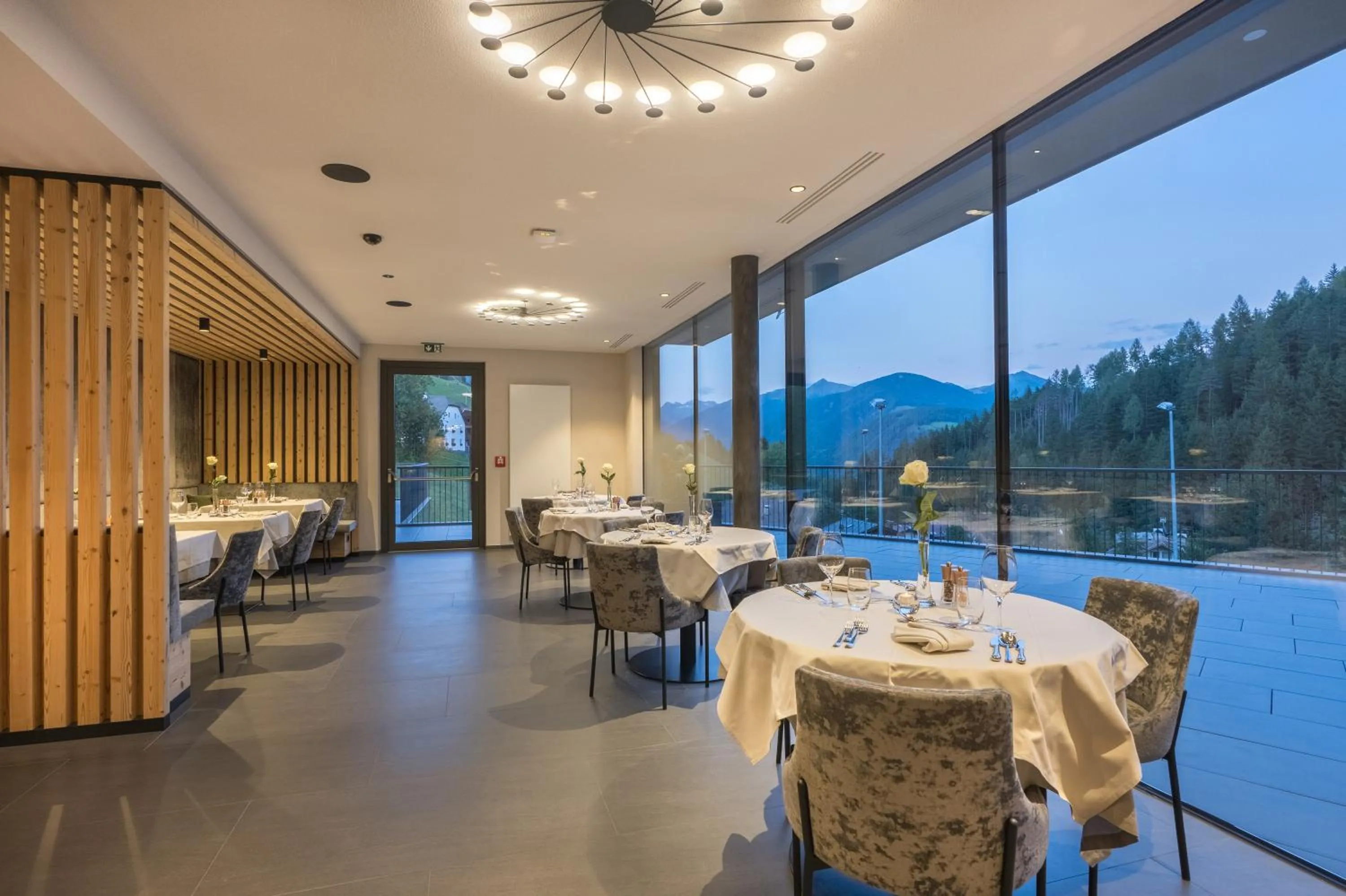 Restaurant/places to eat in Hotel Christoph