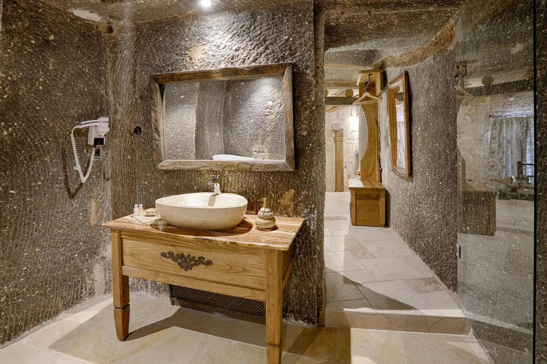 Bathroom in Hera Cave Suites