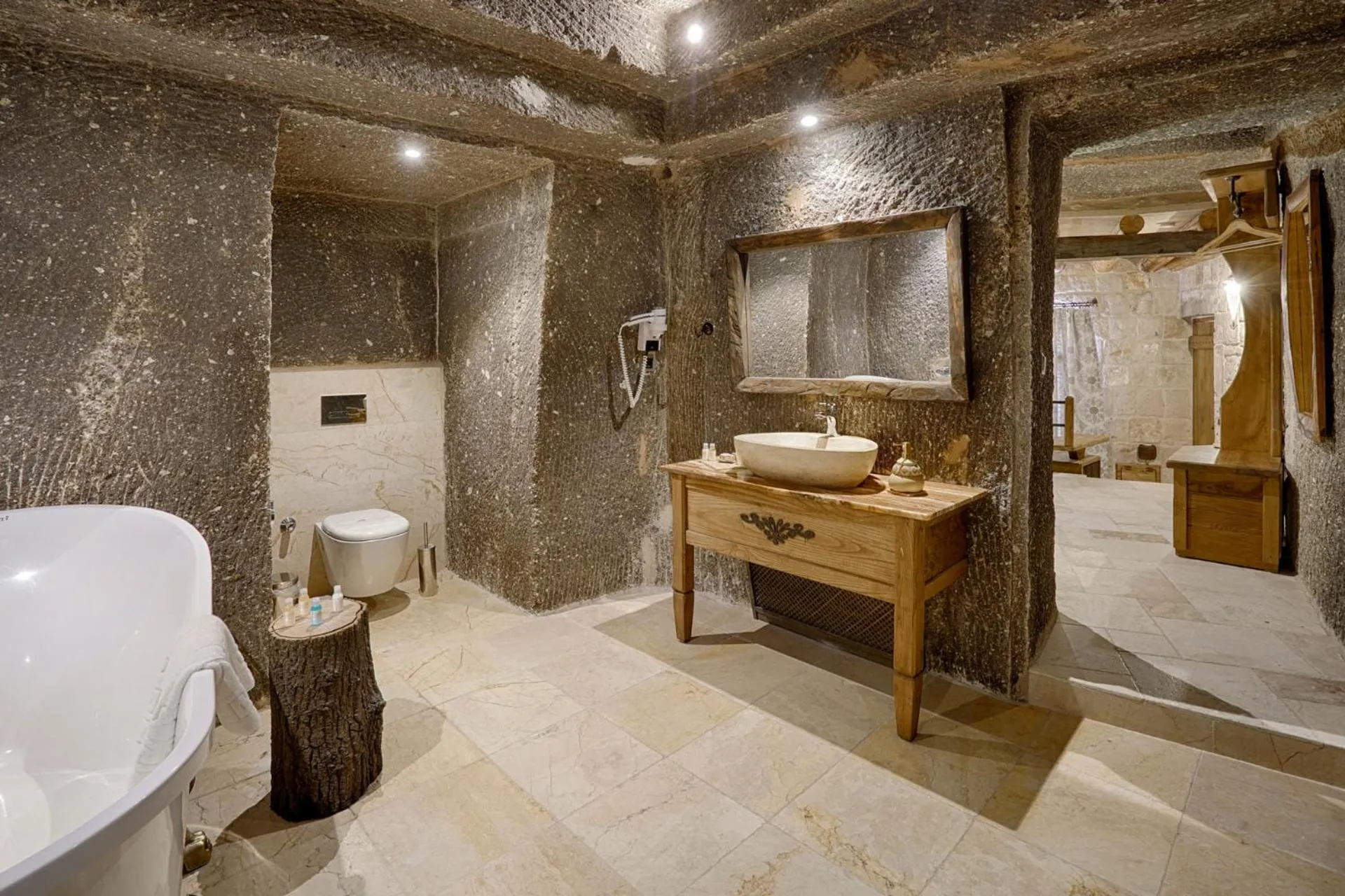 Bathroom in Hera Cave Suites