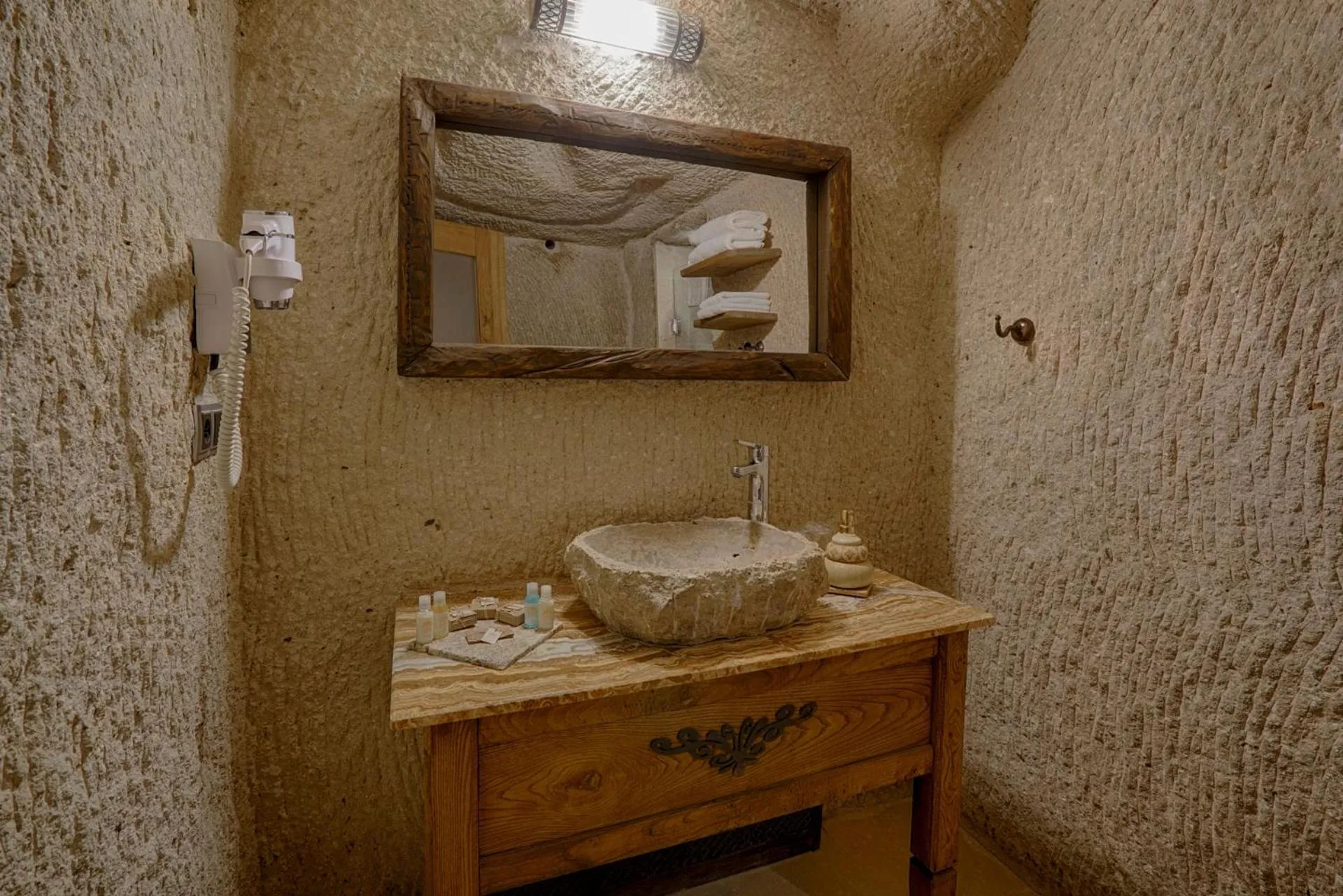 Bathroom in Hera Cave Suites