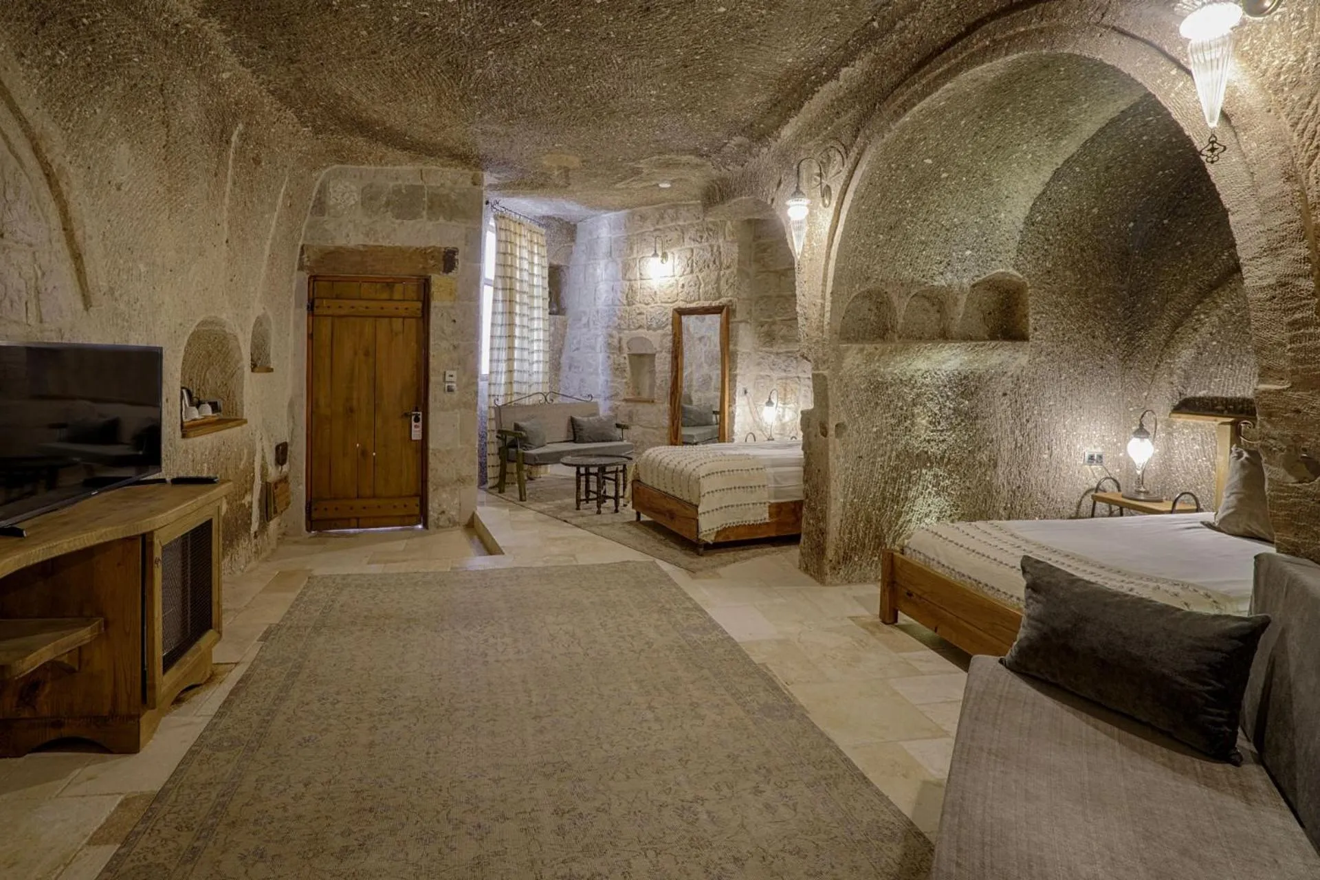 Living room, Bed in Hera Cave Suites