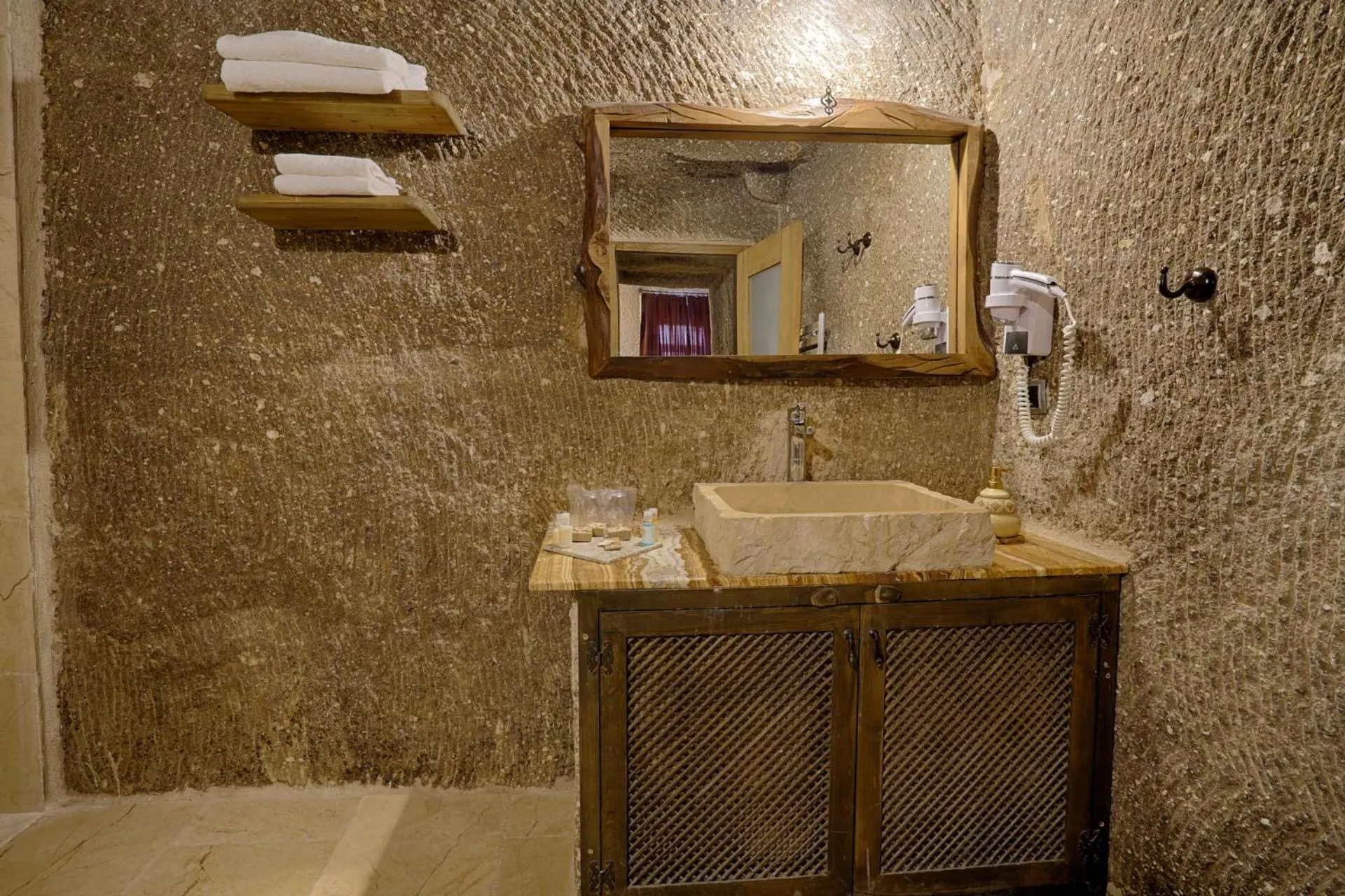 Bathroom in Hera Cave Suites