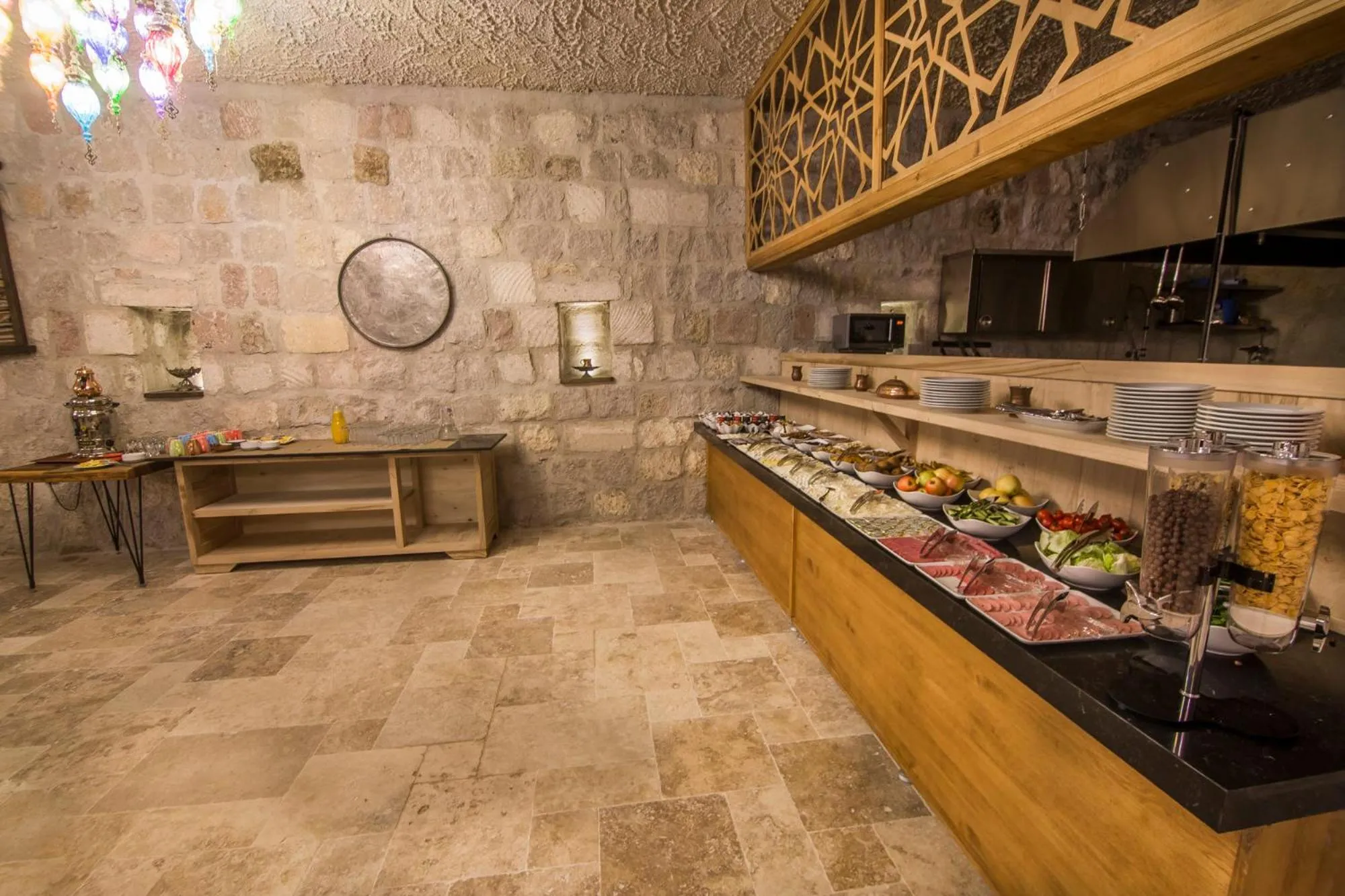 Breakfast in Hera Cave Suites