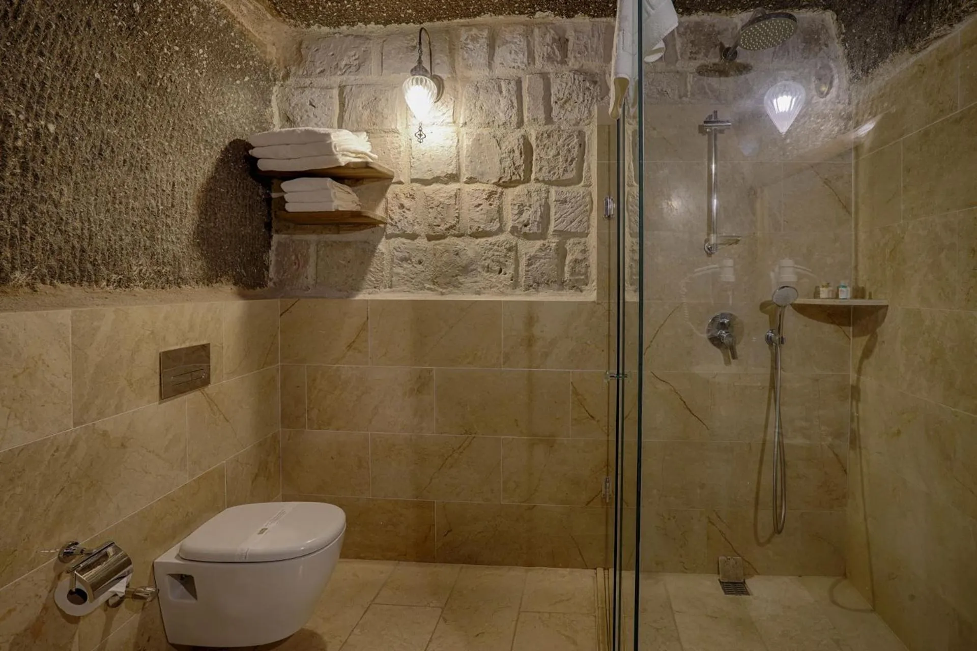 Bathroom in Hera Cave Suites