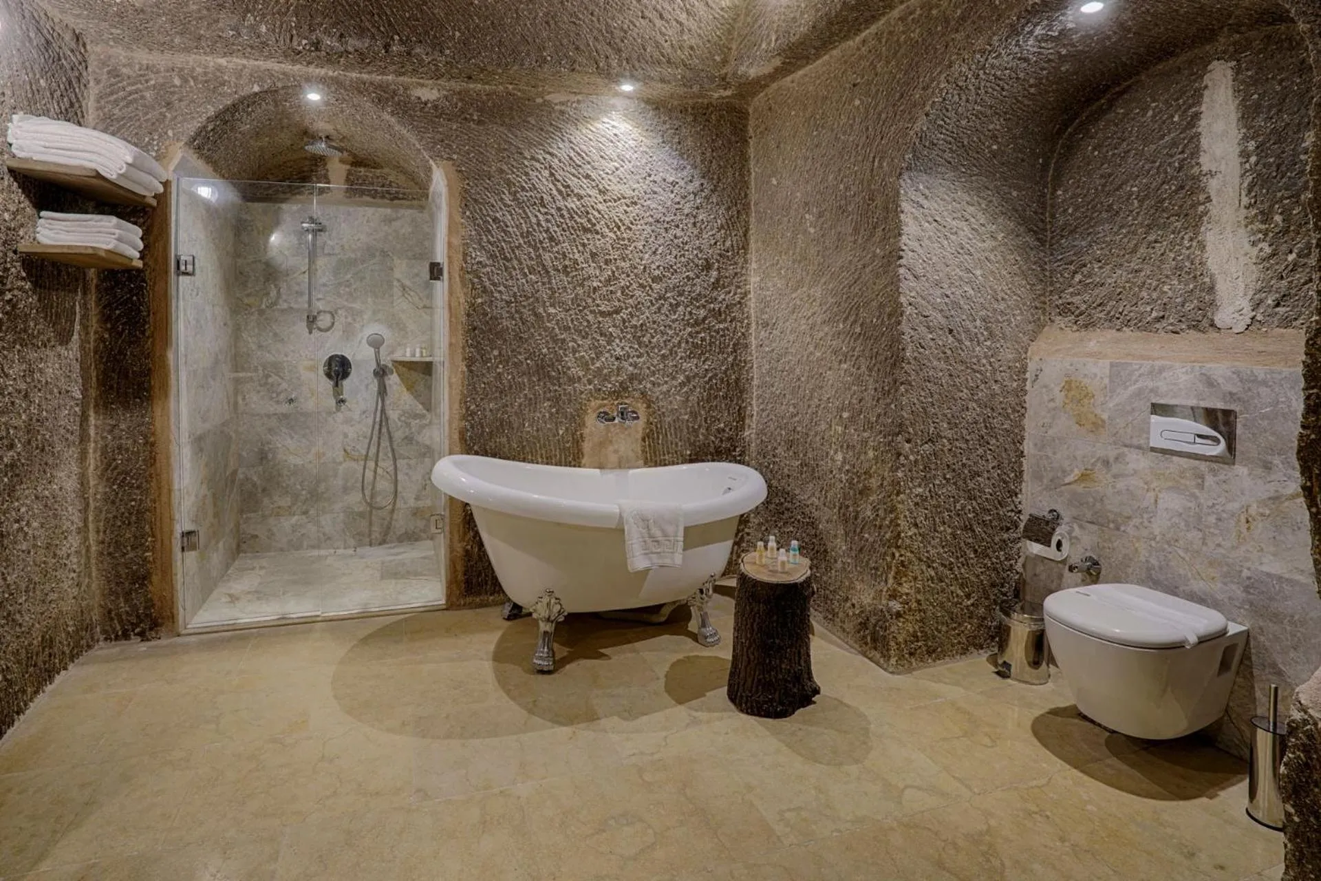 Bathroom in Hera Cave Suites