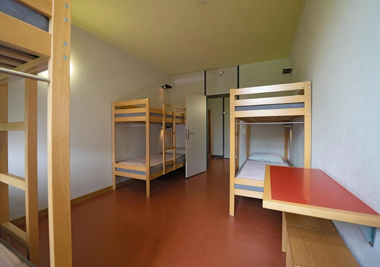 Photo of the whole room, Bed in Zurich Youth Hostel