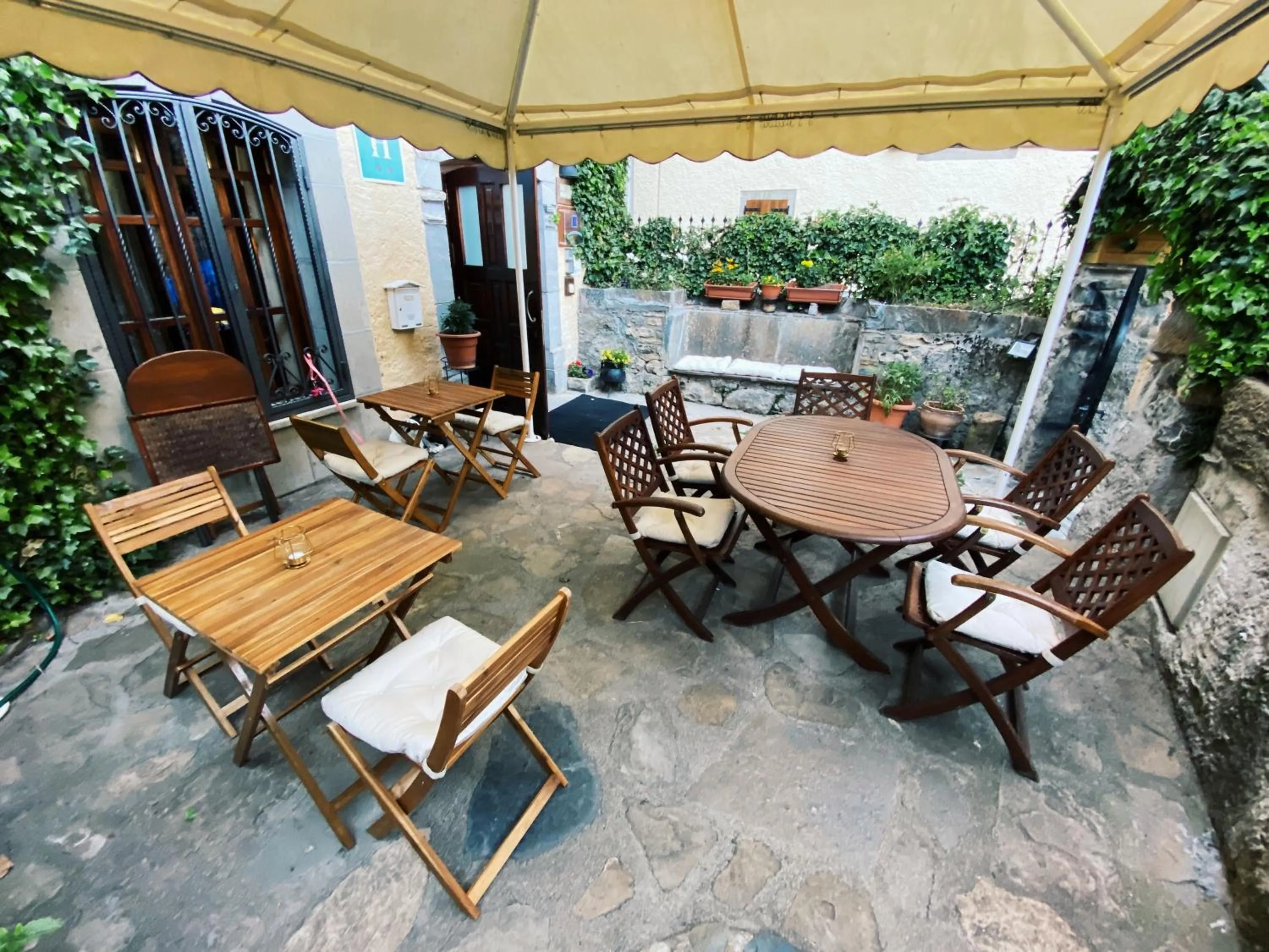 Patio in Hotel Casa Socotor