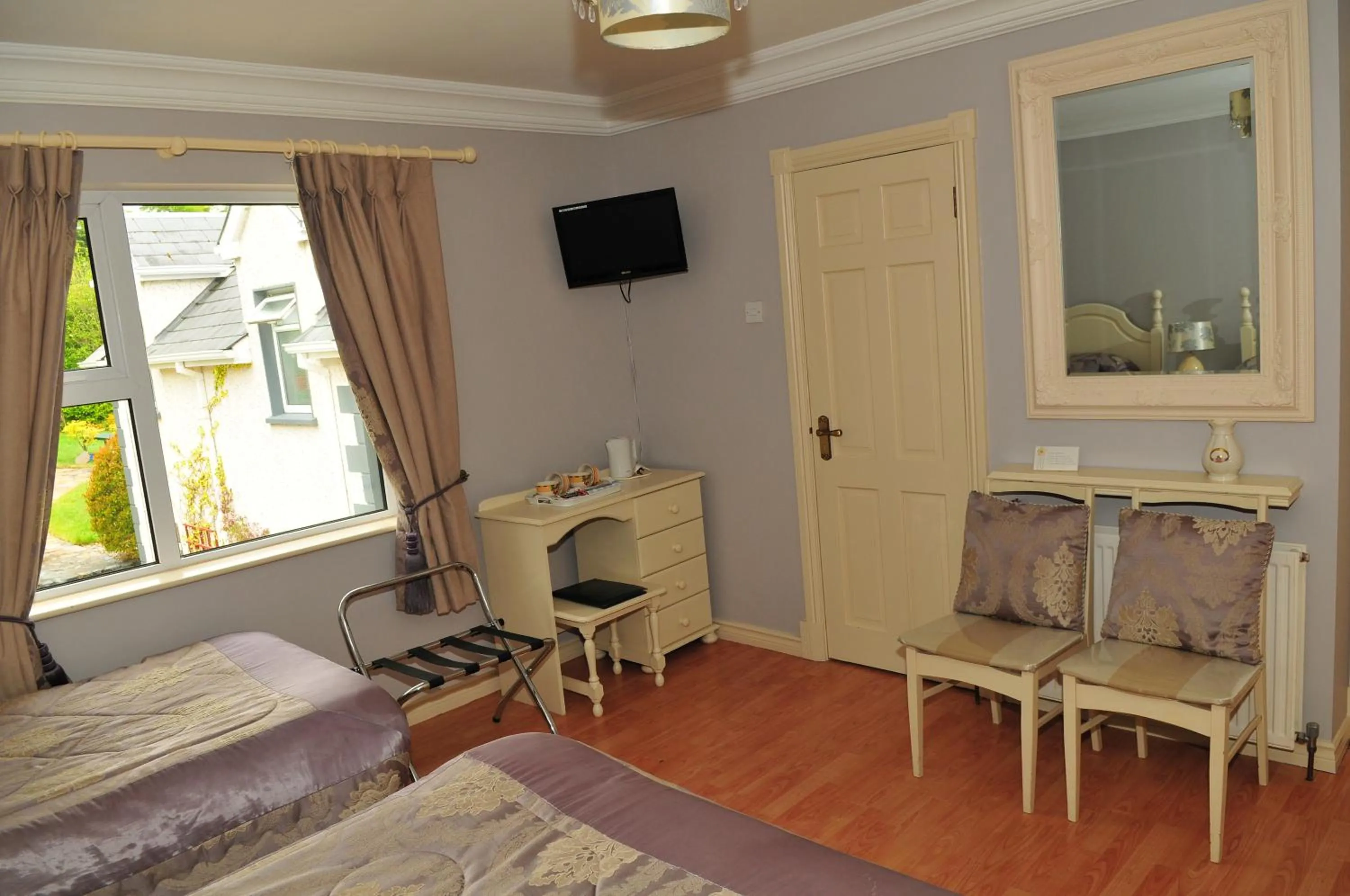 Bedroom in Killererin House B&B