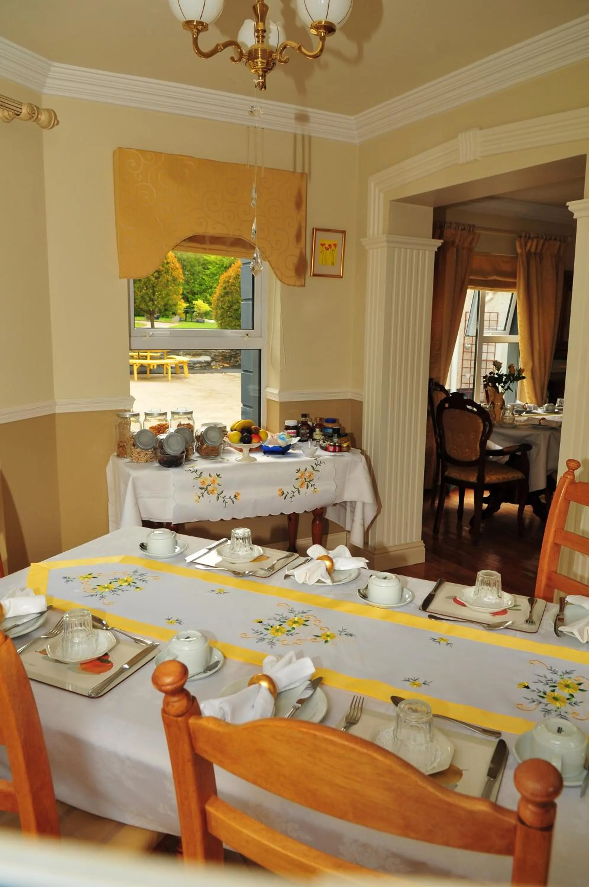 Dining area in Killererin House B&B