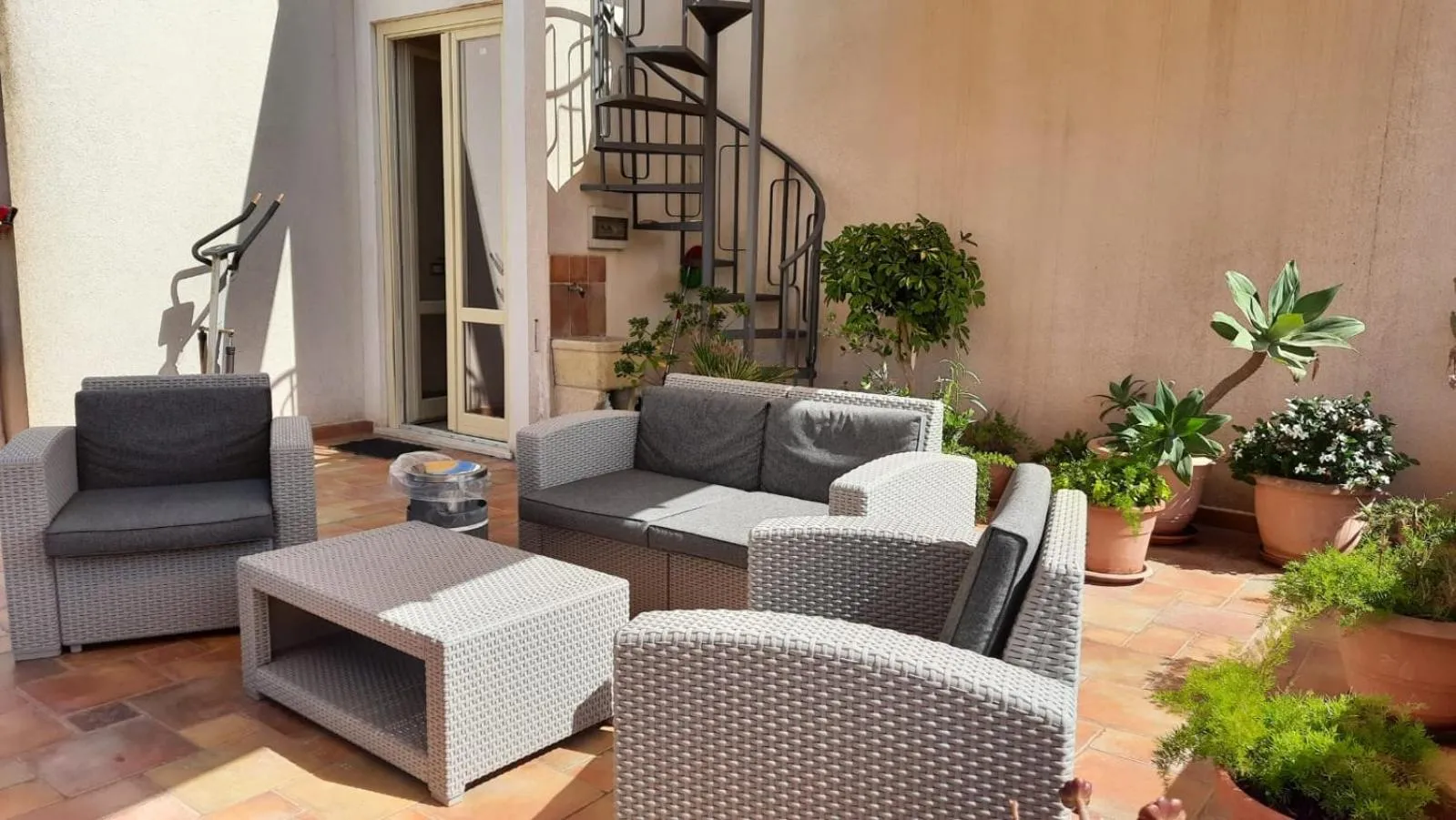 Balcony/Terrace in Albergo Bouganville