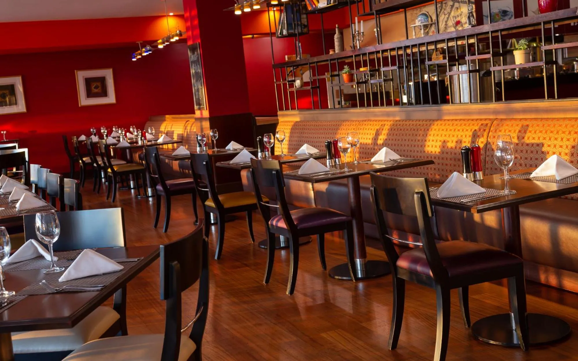 Restaurant/places to eat in Renaissance by Sulo