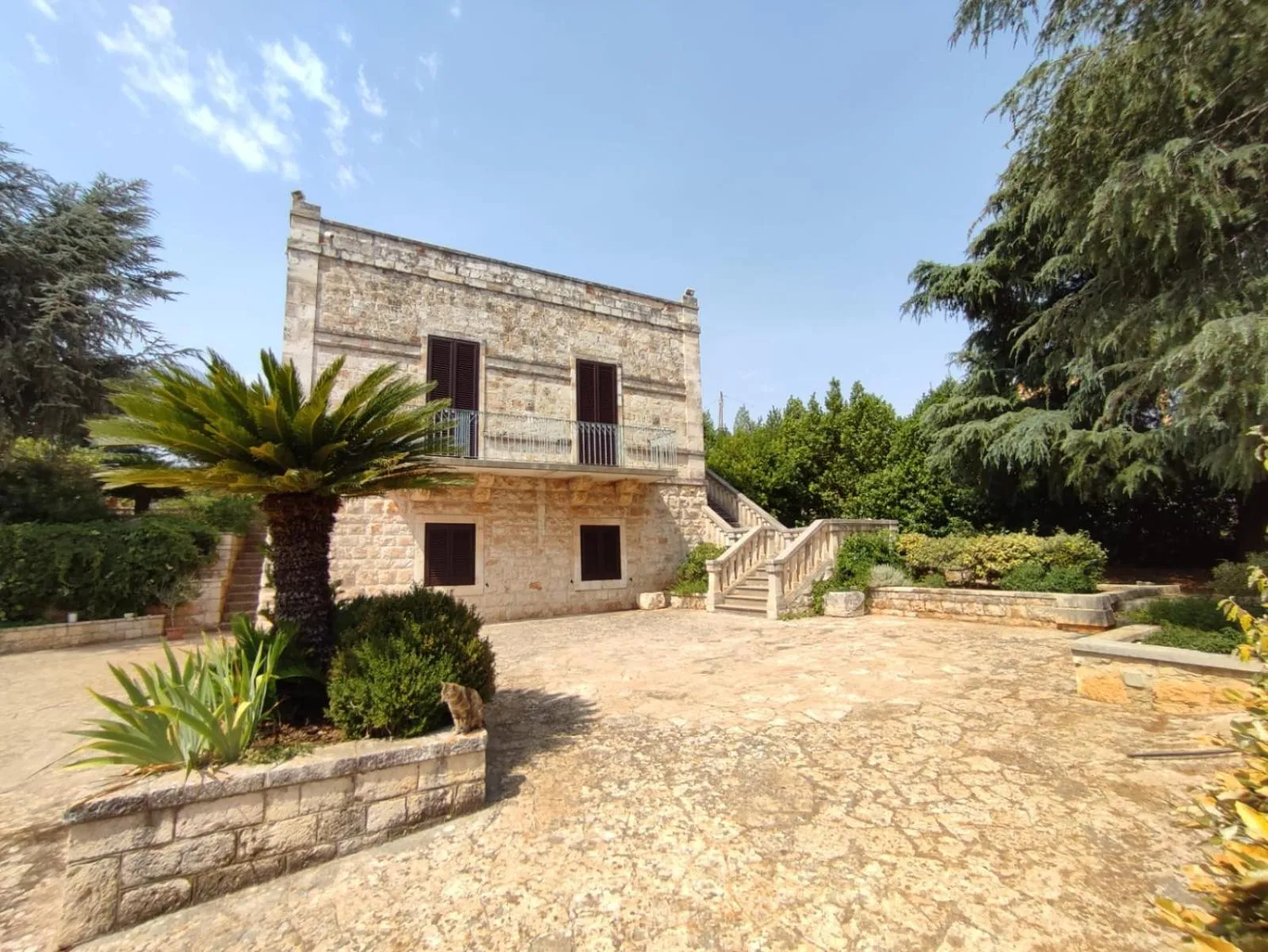 Property building in Villa Ostuni