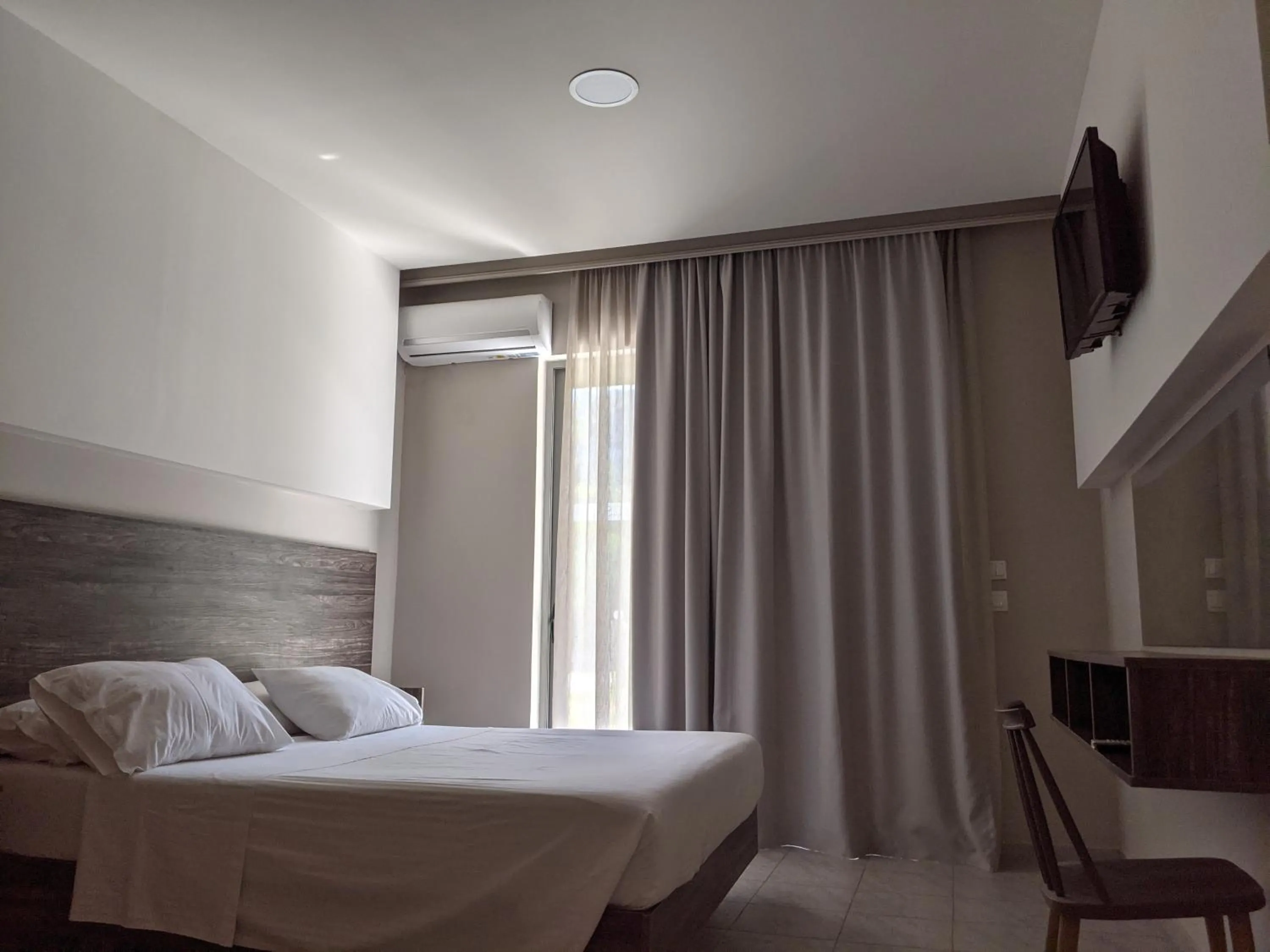 Three-Bedroom Apartment in Miva Sea View