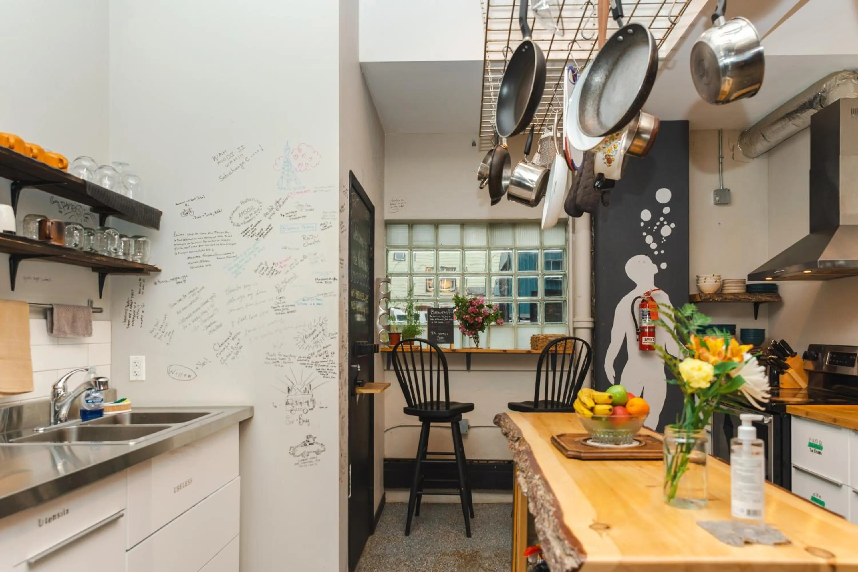 Kitchen or kitchenette in The Haven Hostel