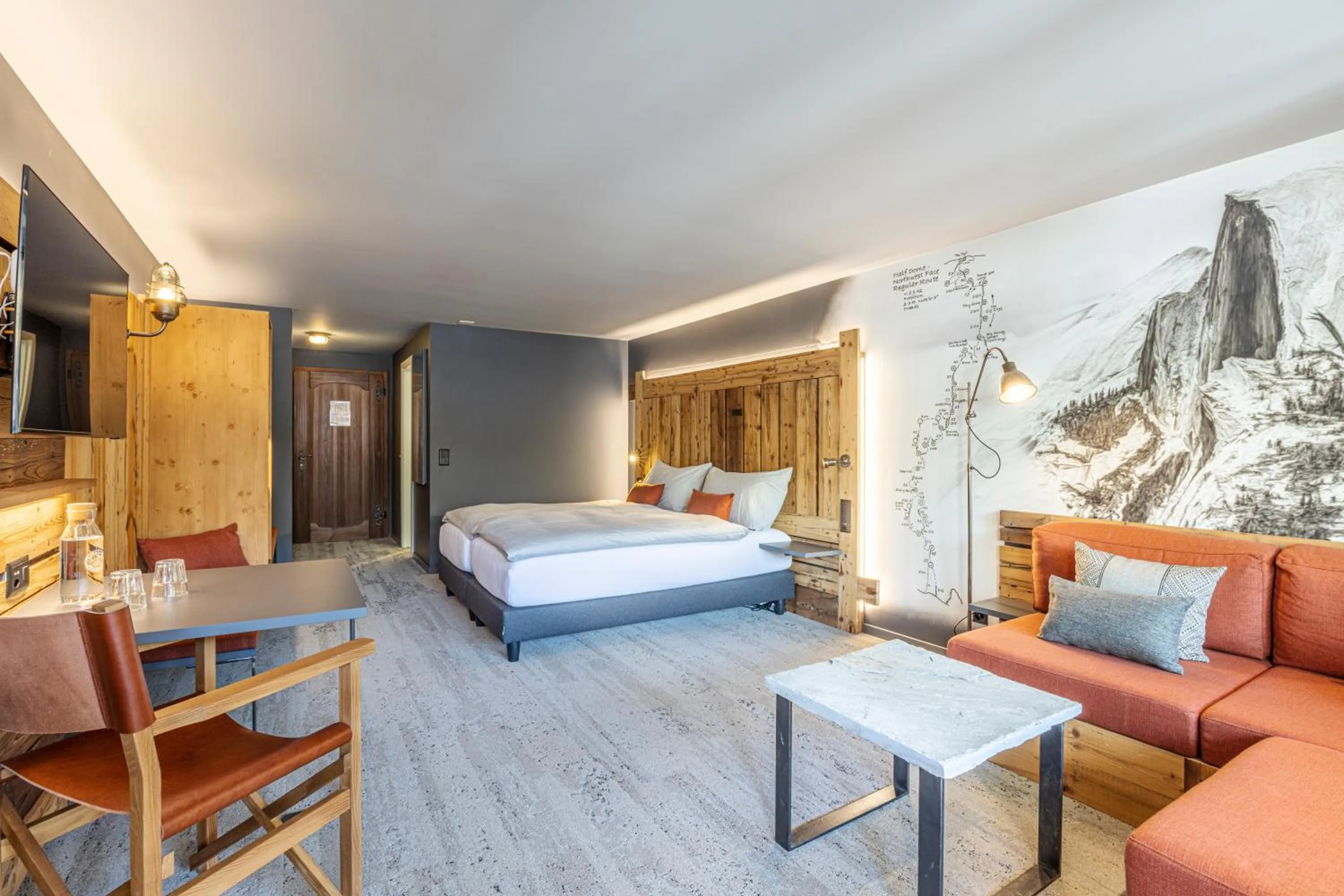 TV and multimedia, Bed in BaseCamp Hotel