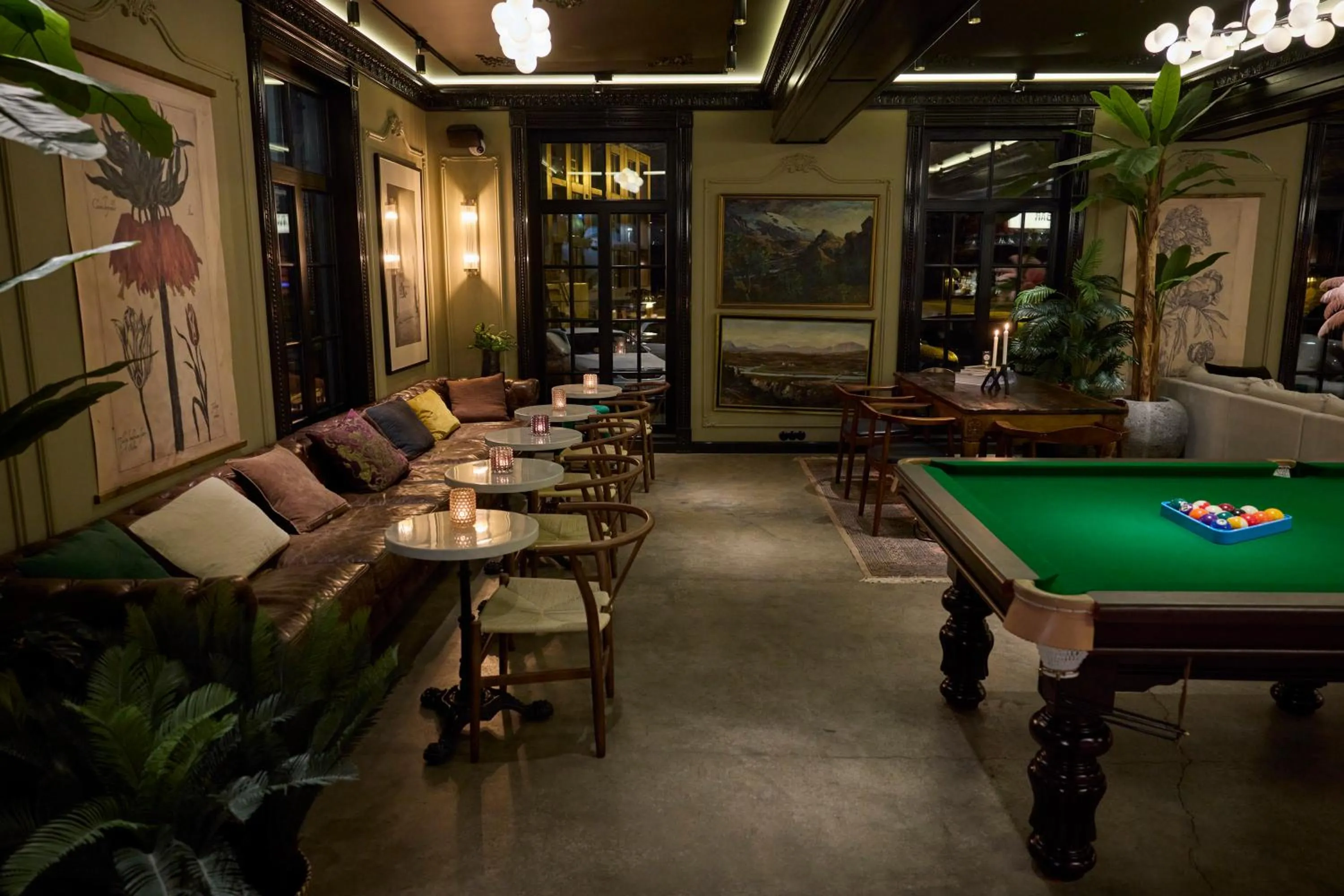 Billiard in Hotel Akureyri