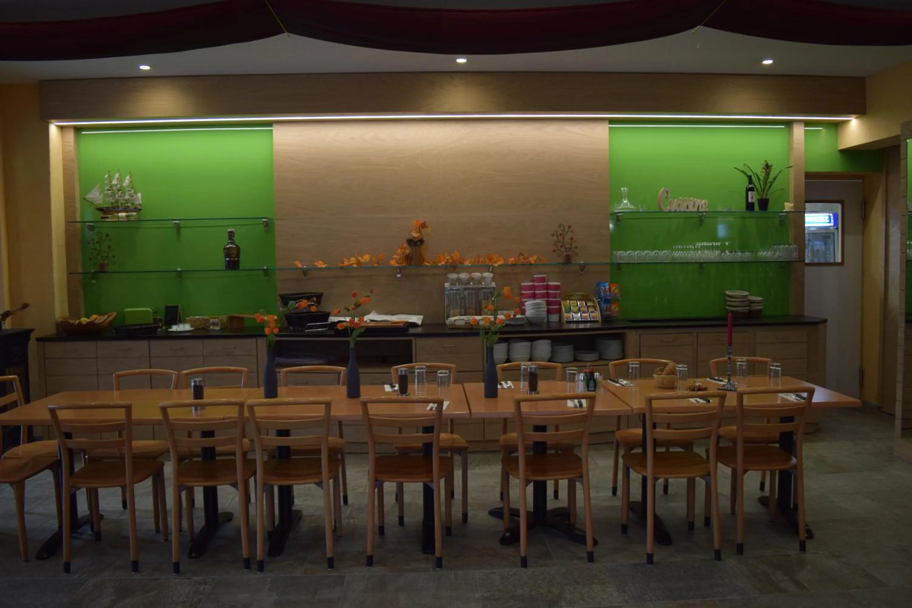 Breakfast in Hotel Acacia