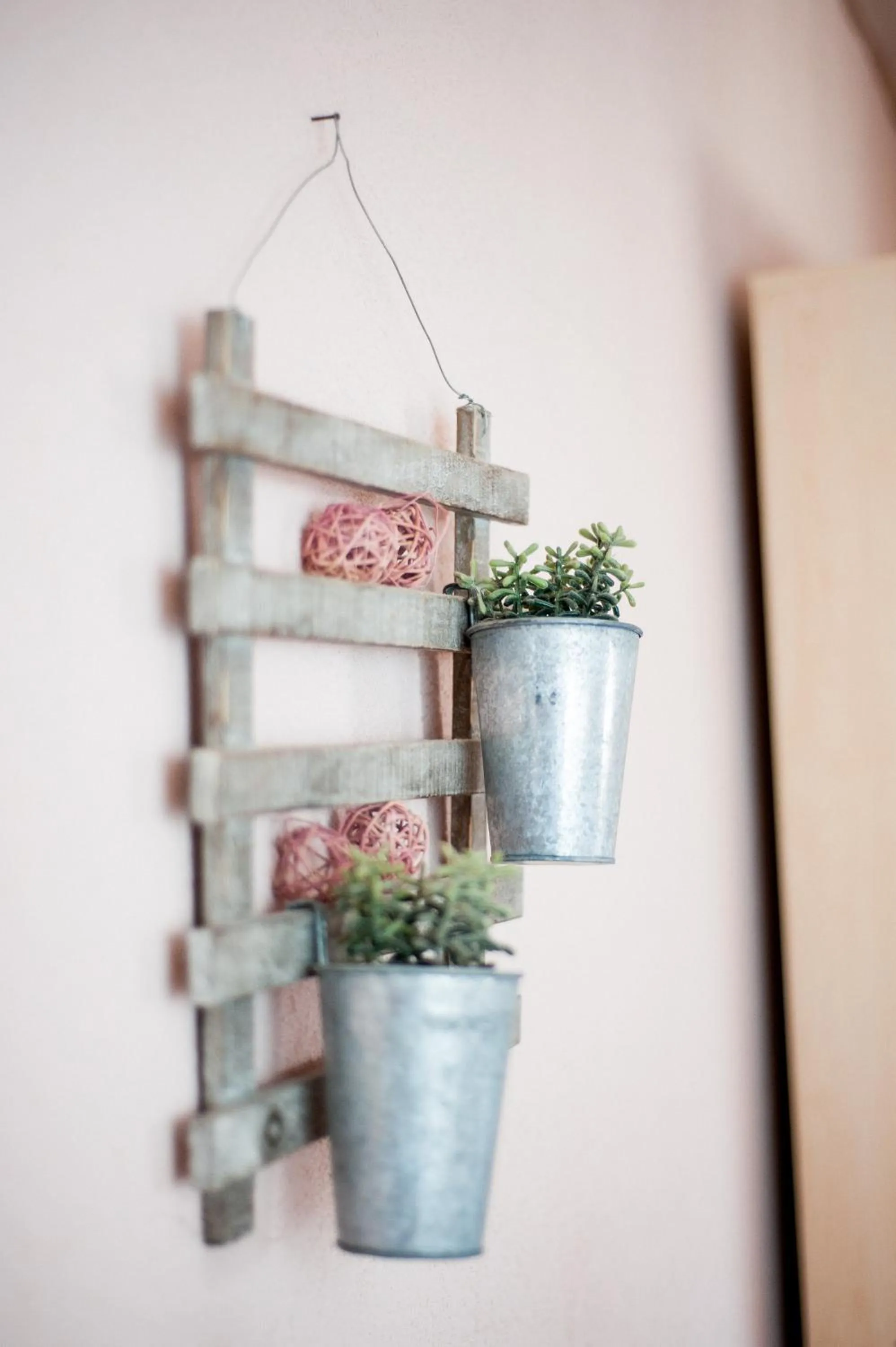 Decorative detail in Hotel Acacia