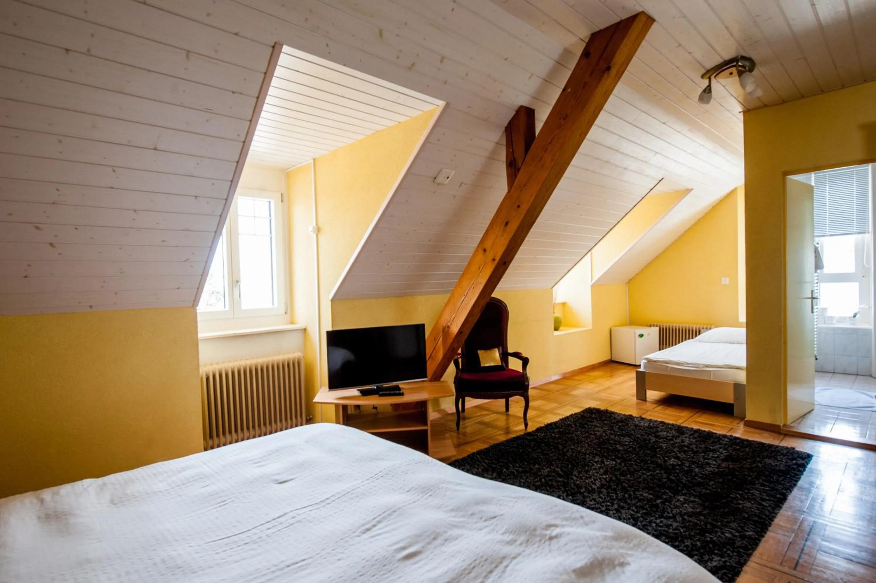 Photo of the whole room, Bed in Hotel Acacia