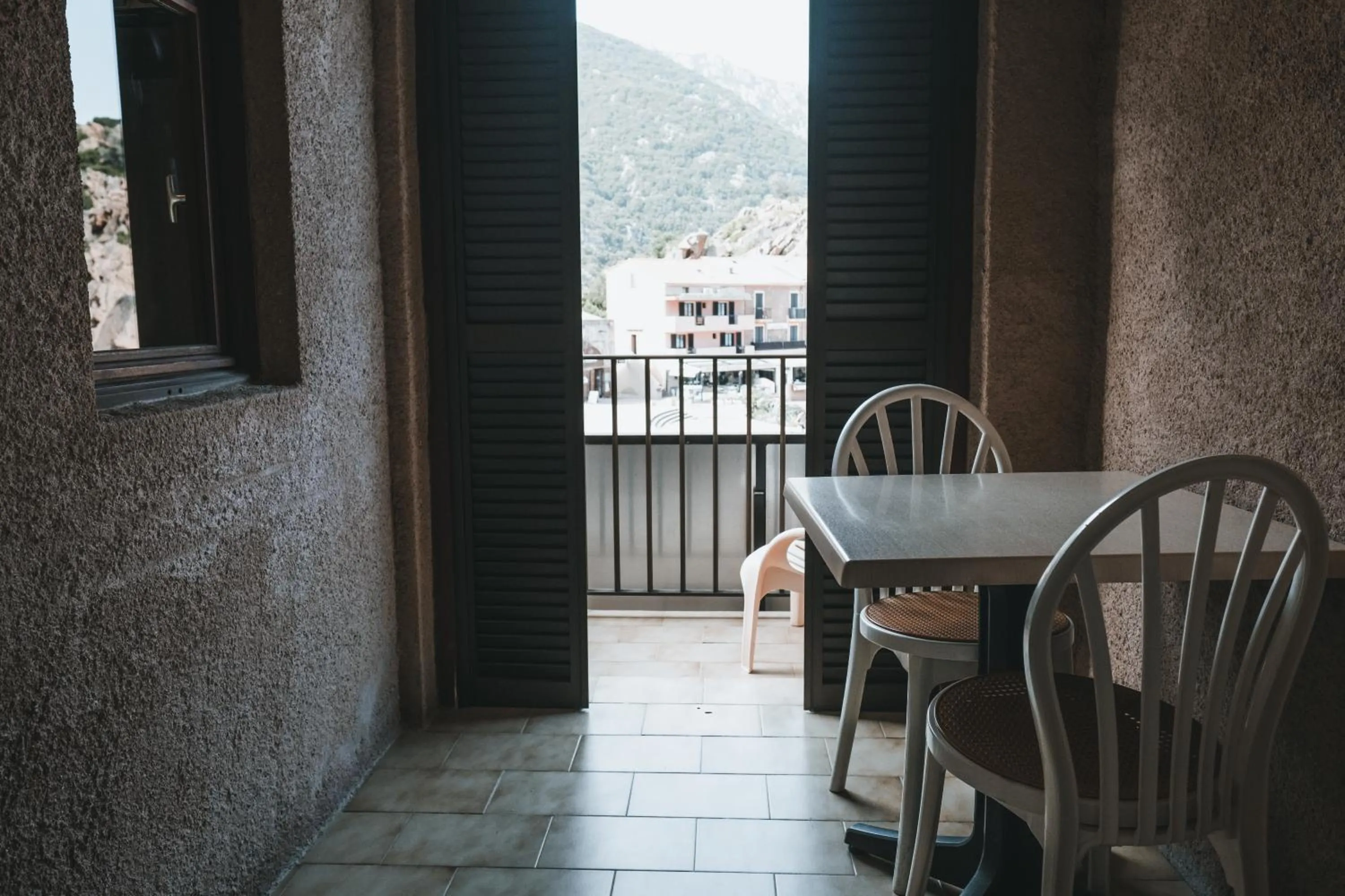 Superior Triple Room with Sea View in Hôtel & Résidence Le Subrini