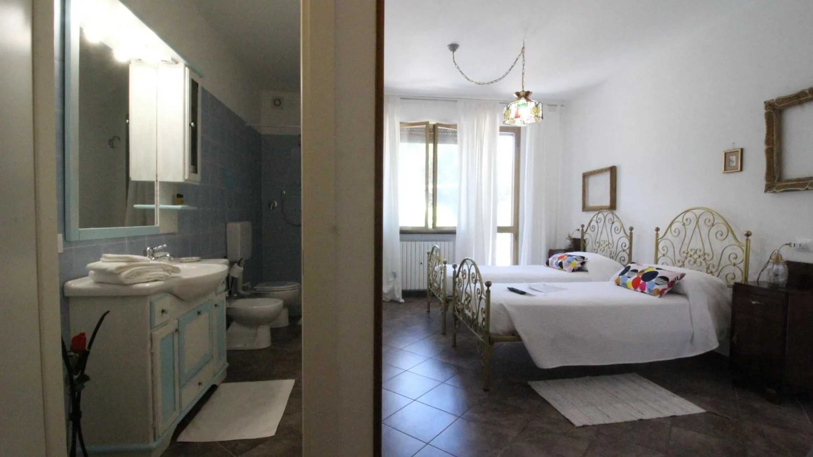 Photo of the whole room in sebante