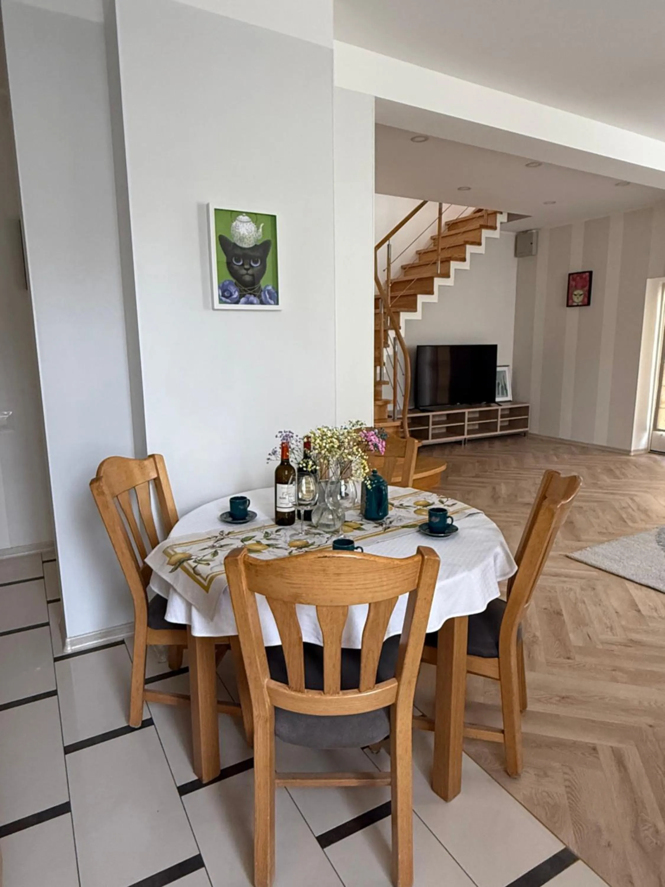 Dining area in Amber Coast & Sea