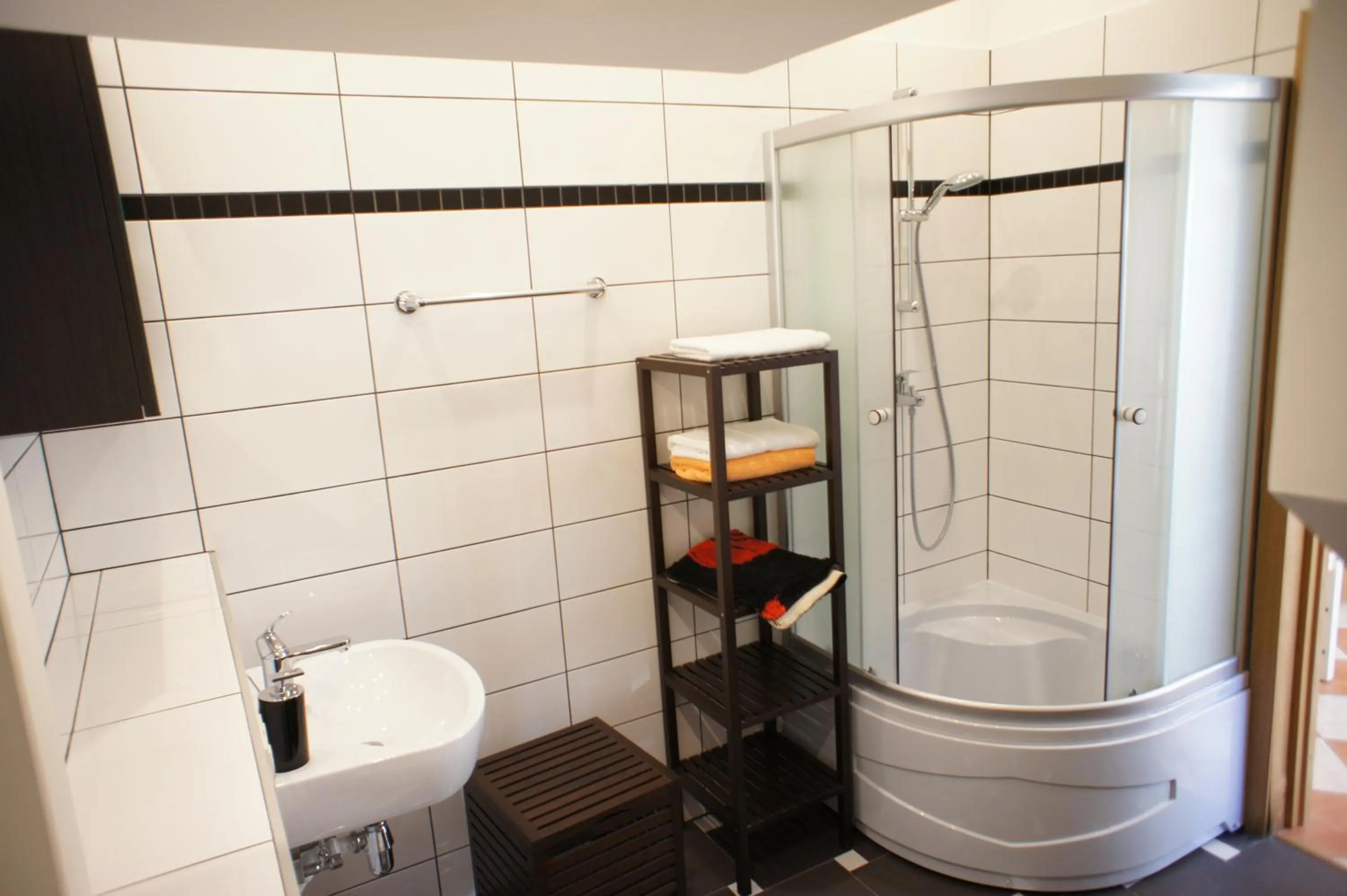 Shower in Amber Coast & Sea