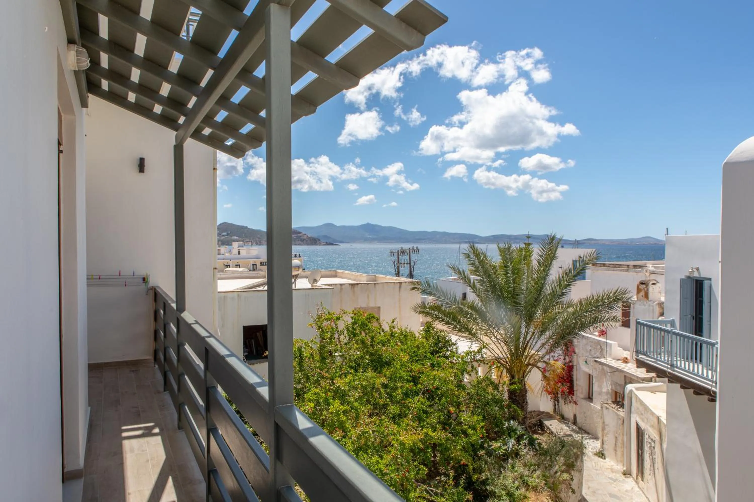 Naxos Illusion Nikos Verikokos