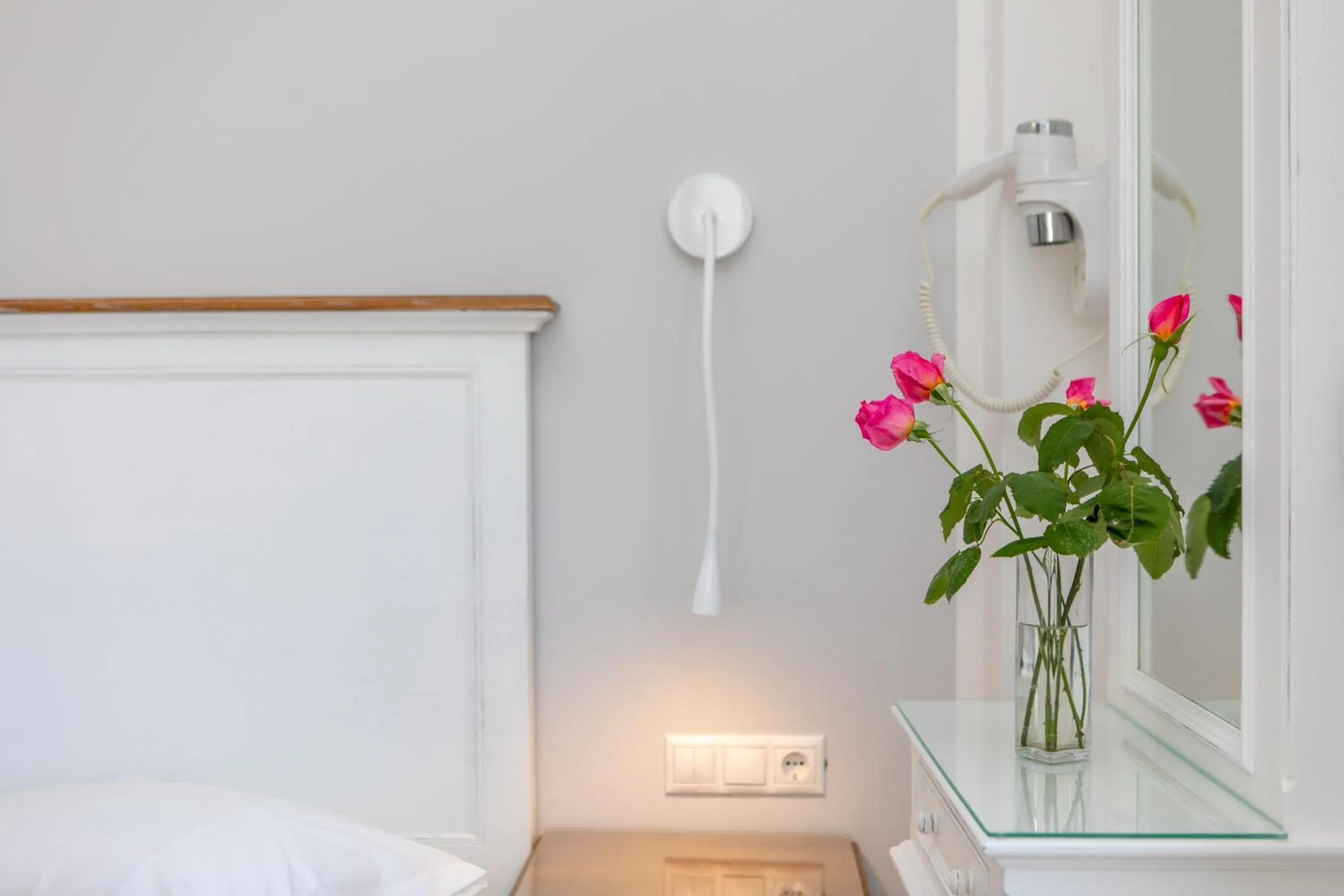 Bed in Naxos Illusion Nikos Verikokos