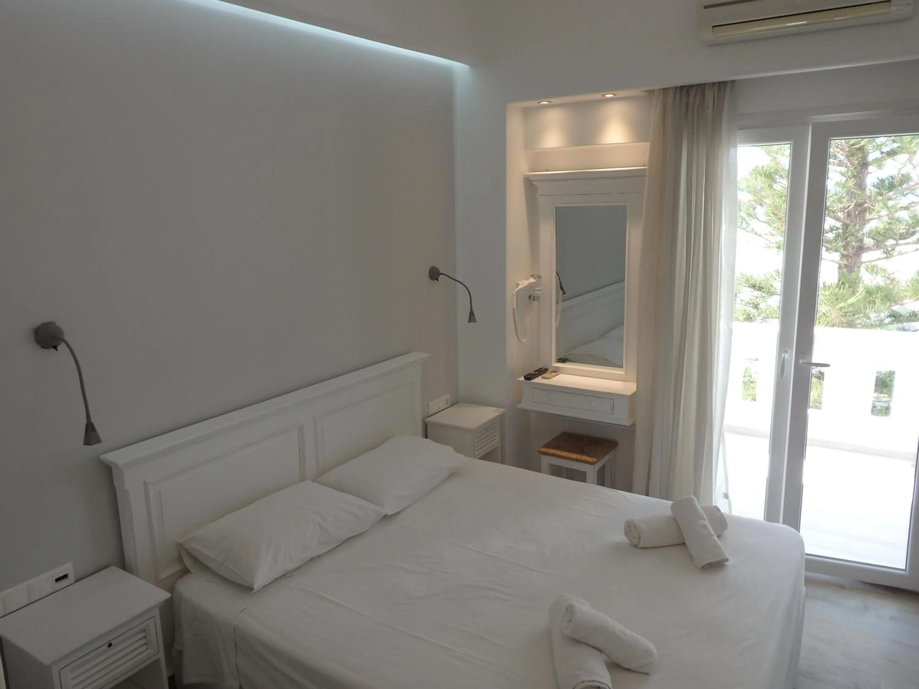 Bed in Naxos Illusion Nikos Verikokos