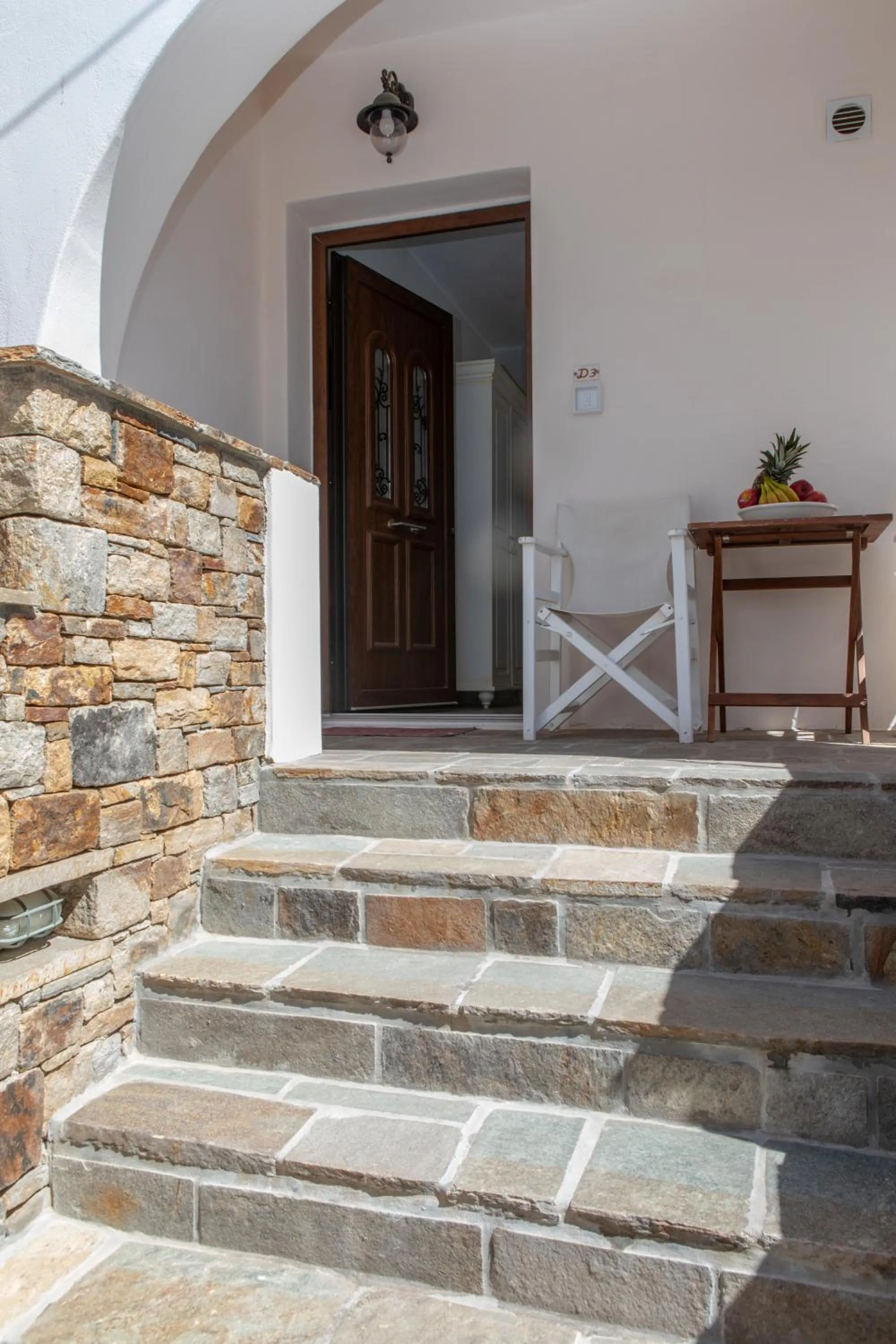 Naxos Illusion Nikos Verikokos