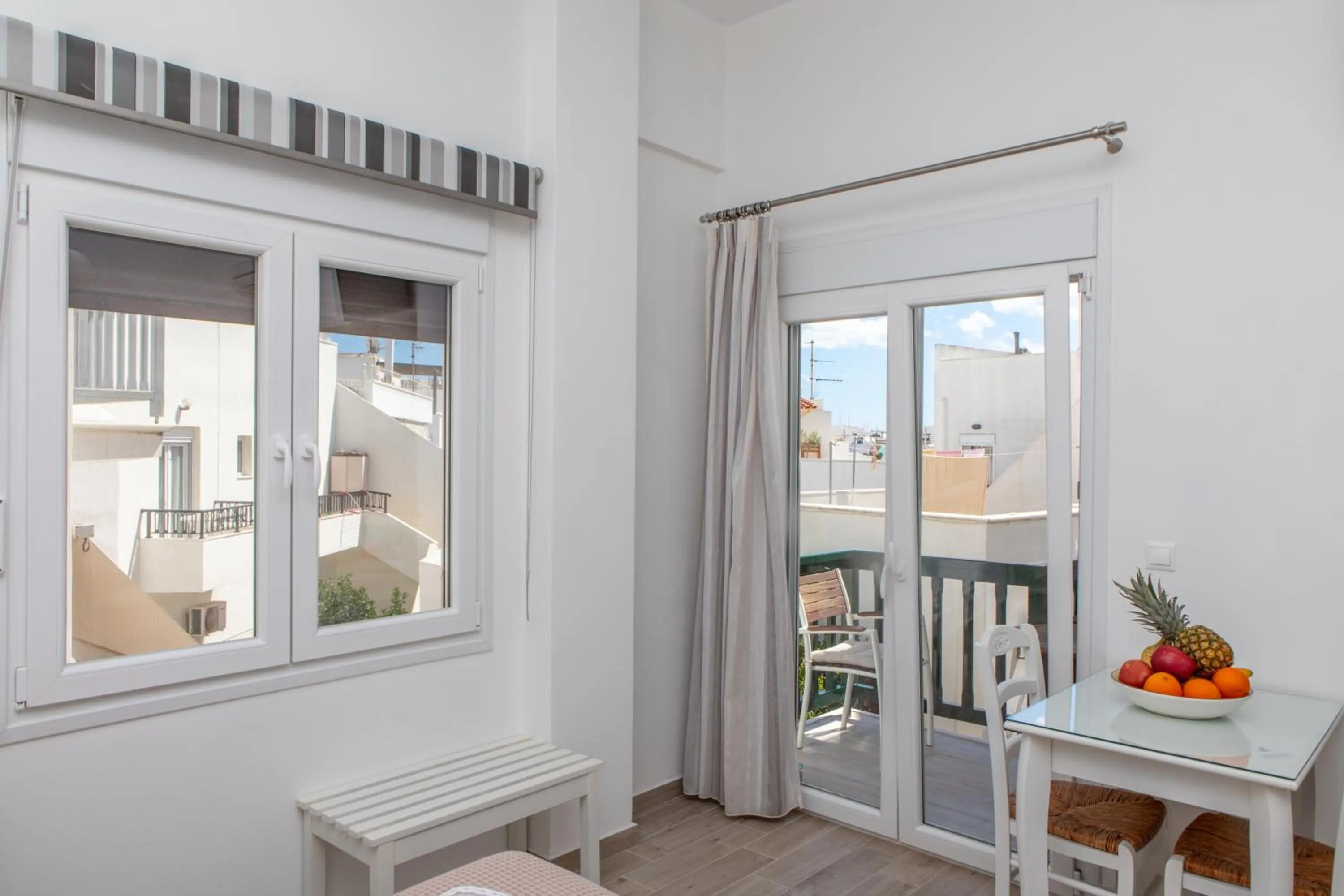 Naxos Illusion Nikos Verikokos