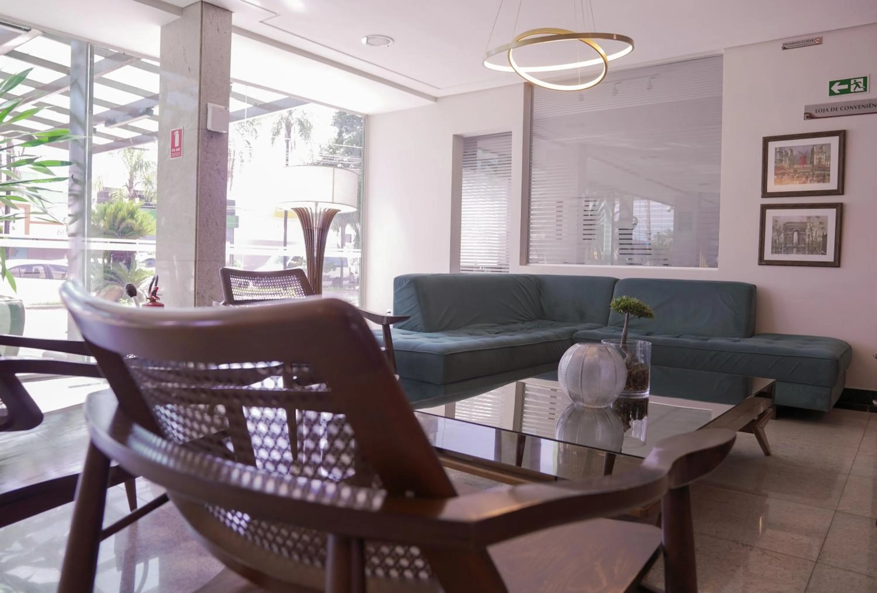 Lobby or reception in Castelo Inn Hotel