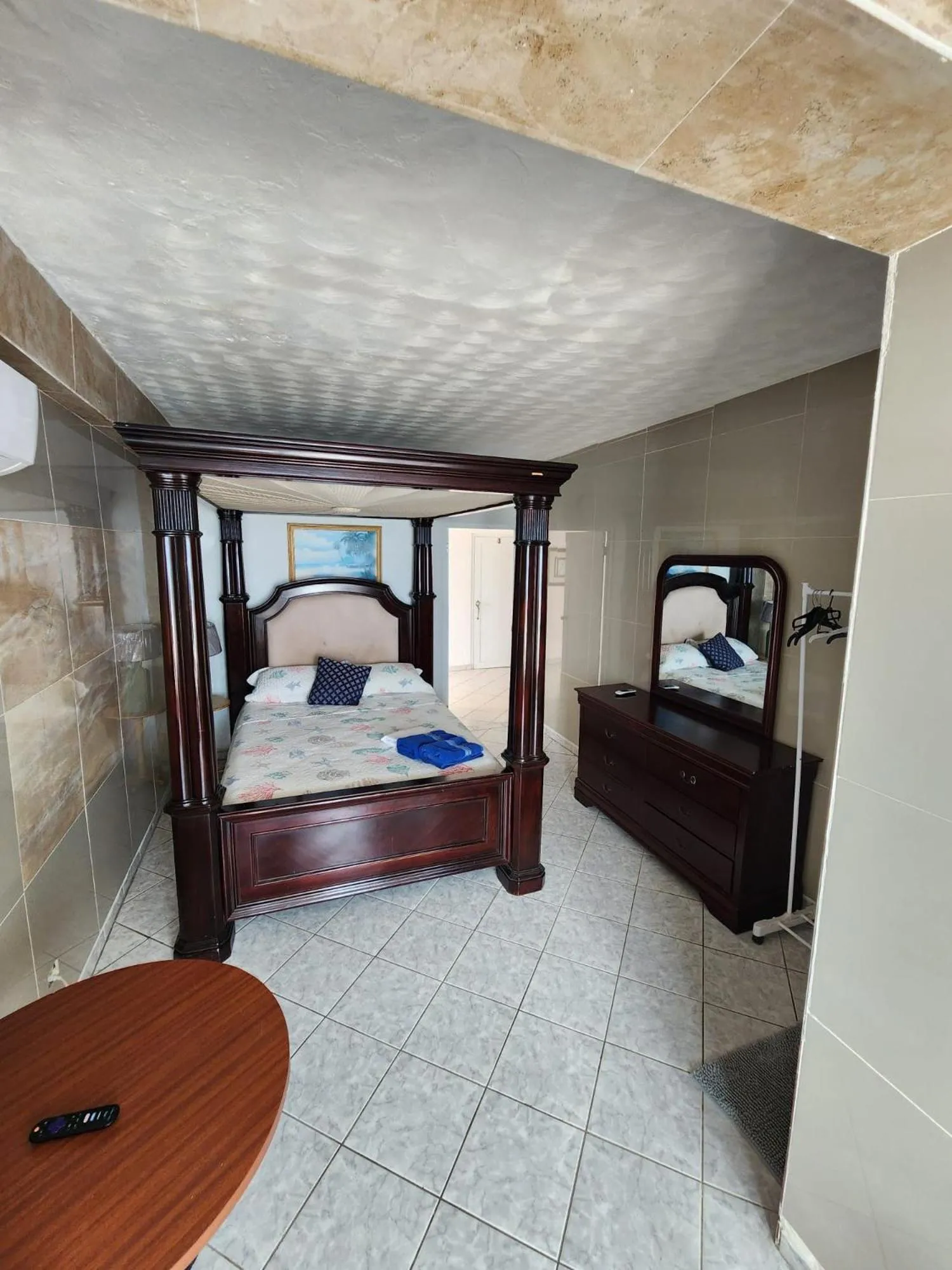 Bed in Hotel Colombus