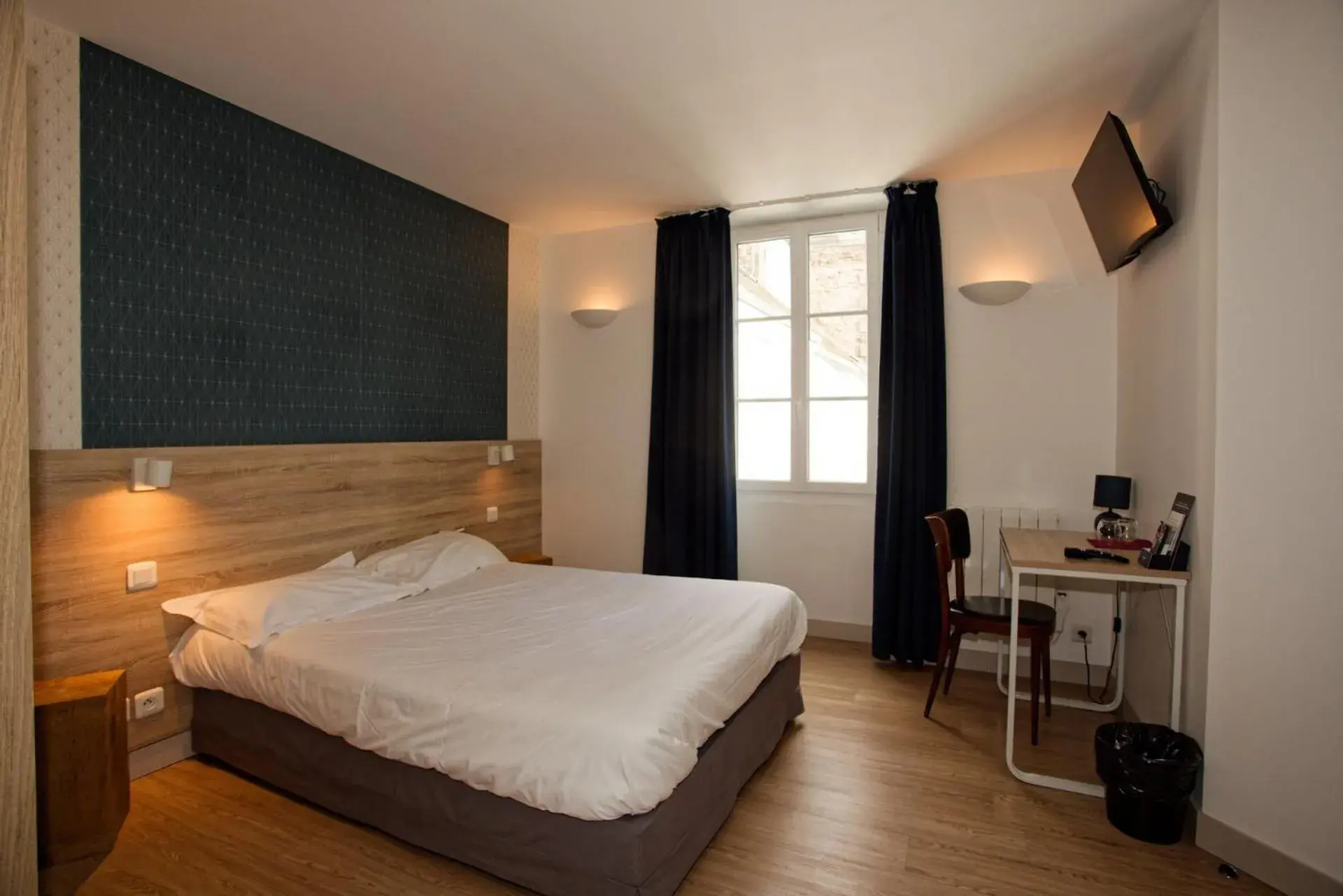 Double Room in Hôtel Océan Dinan Double Room in Hôtel Océan Dinan