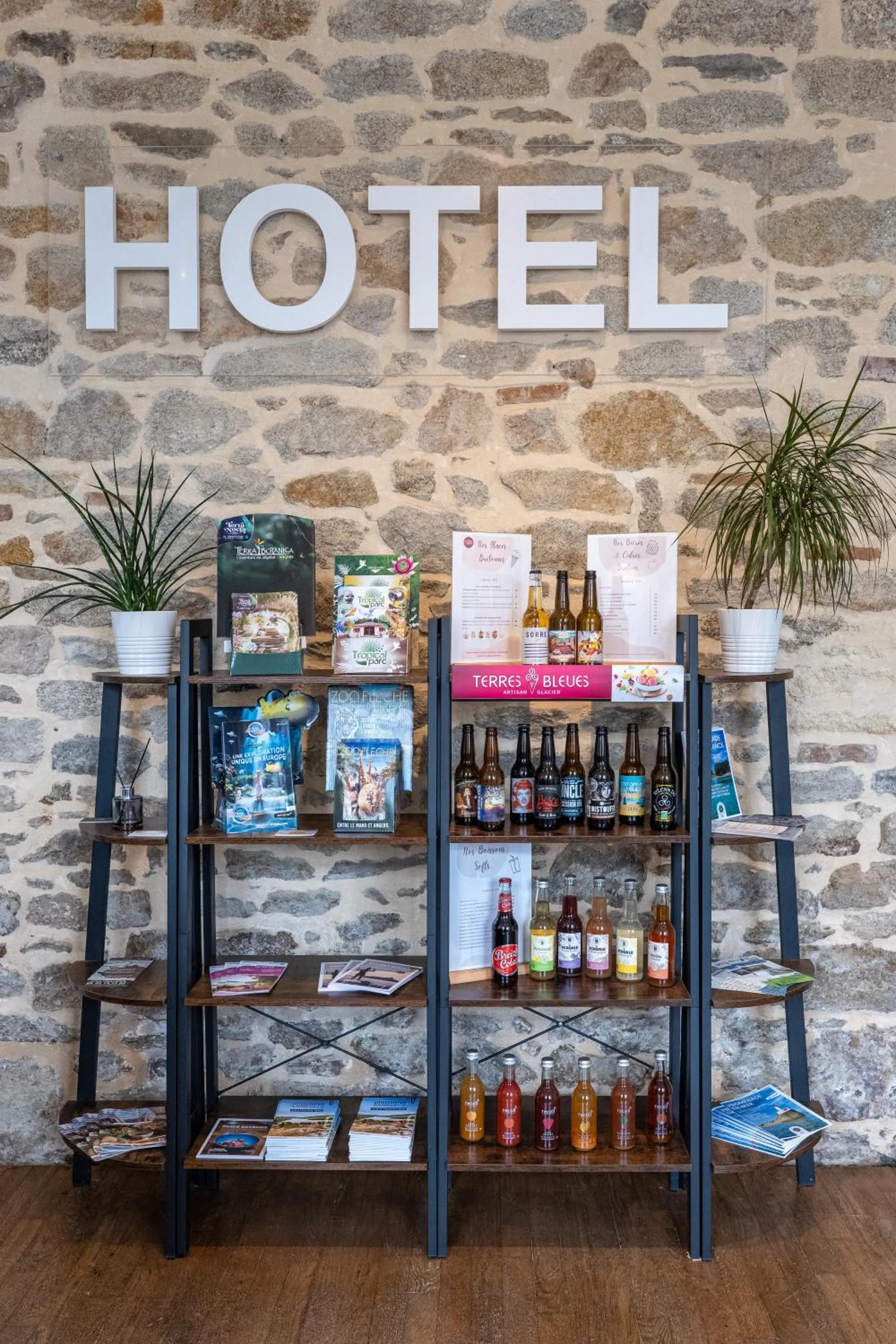 Lobby or reception in Hôtel Océan Dinan
